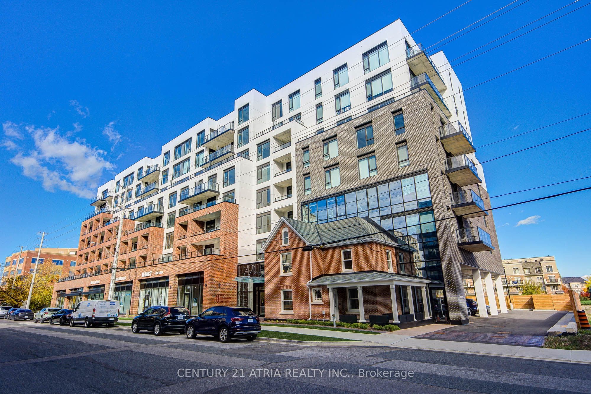 Unit 804 2475 Old Bronte Road photo 1