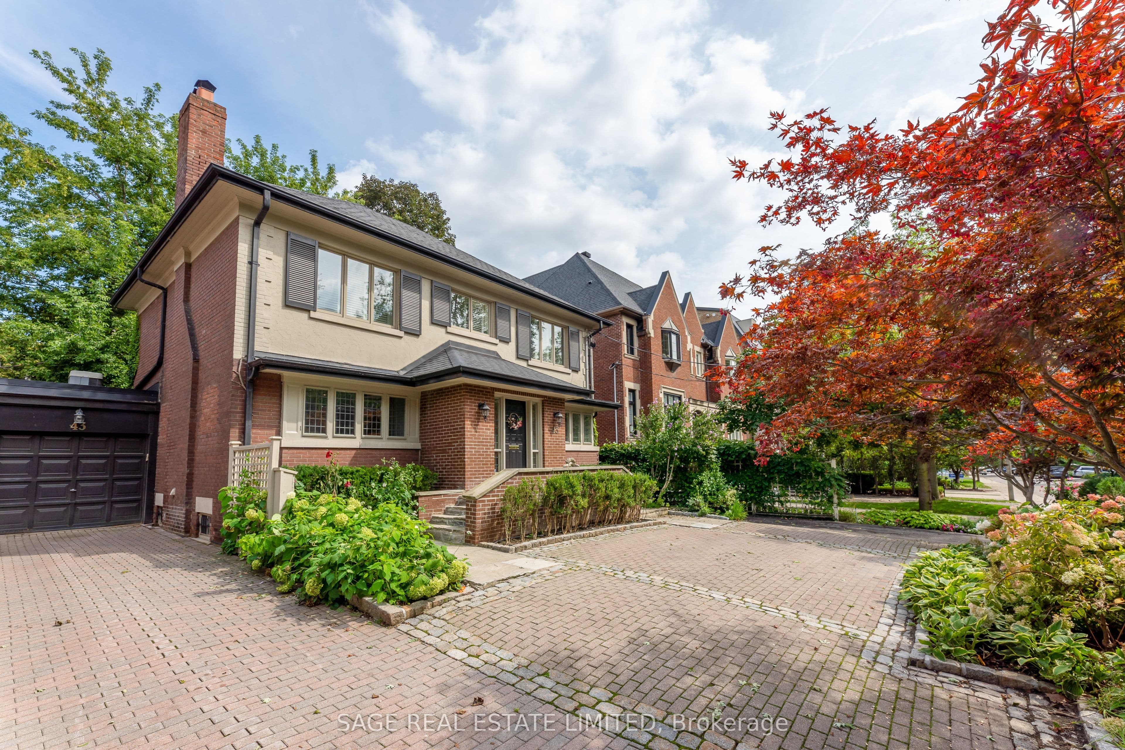 43 Oriole Road photo 1