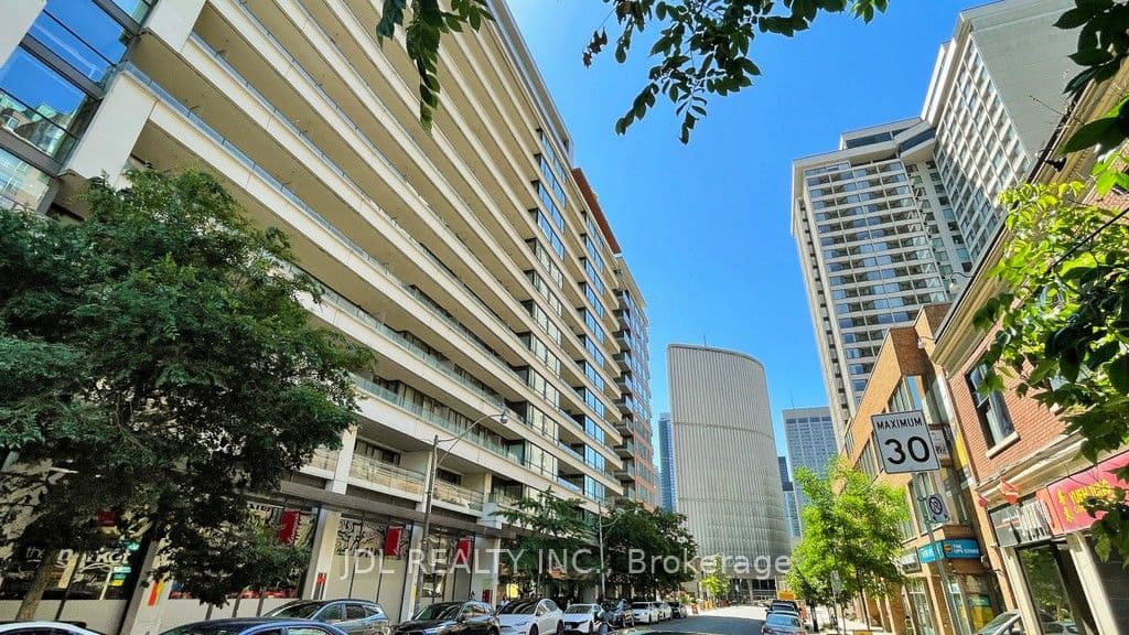 Unit 1037 111 Elizabeth Street photo 1
