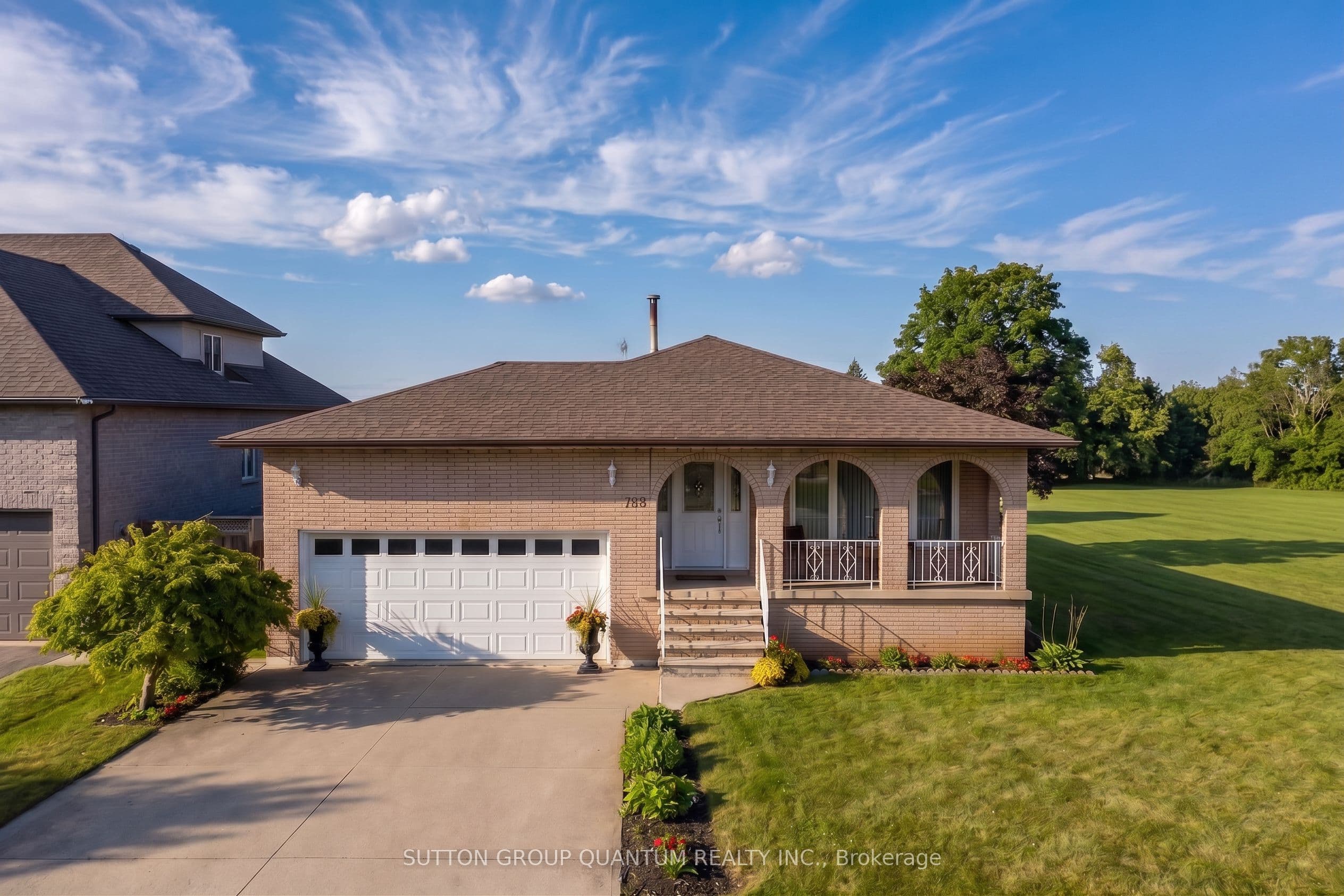 129 Margaret Avenue photo 1