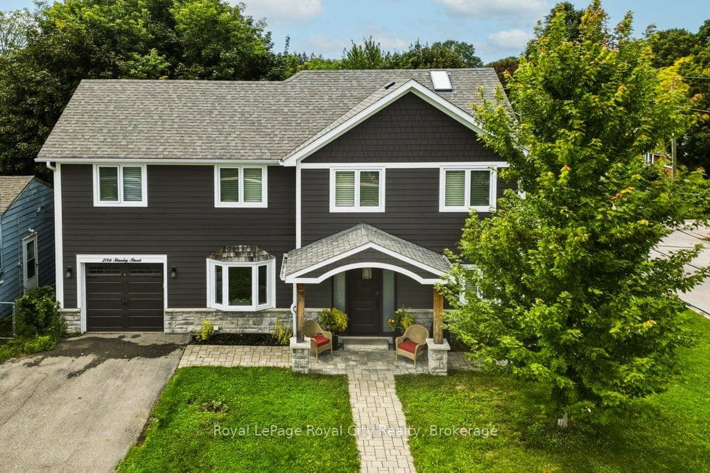 236 Stanley Street photo 1