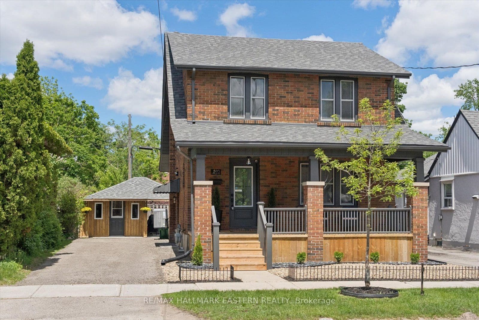 590 Douglas Avenue photo 1