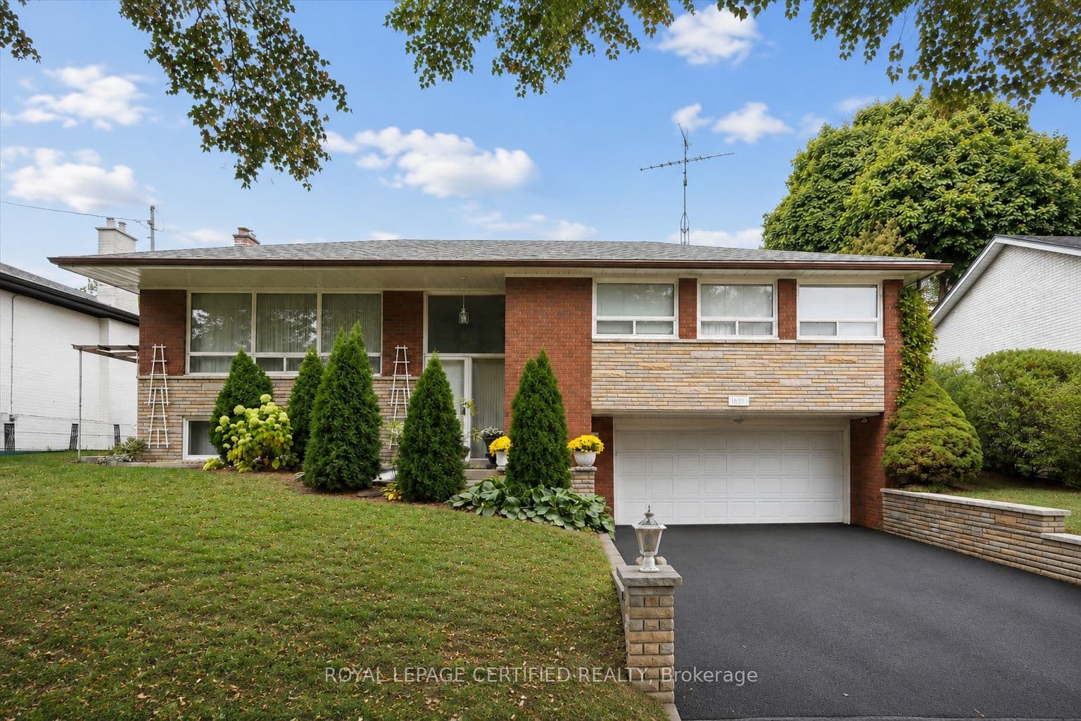1639 Sunnycove Drive photo 1