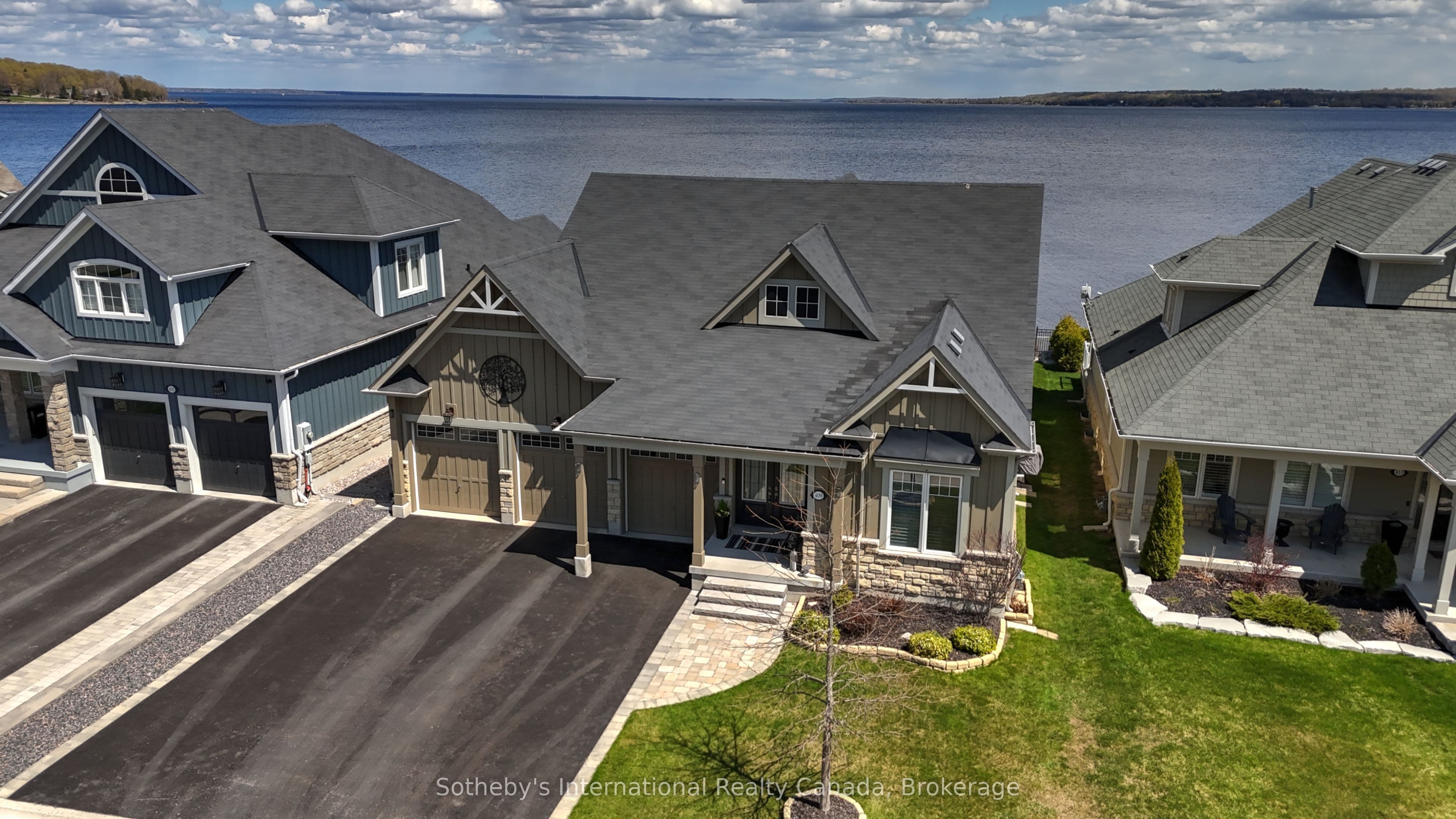 409 Bayport Boulevard photo 1