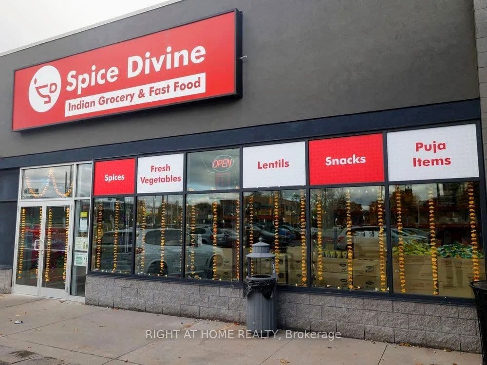 Unit Unit G 1541 Merivale Road photo 1