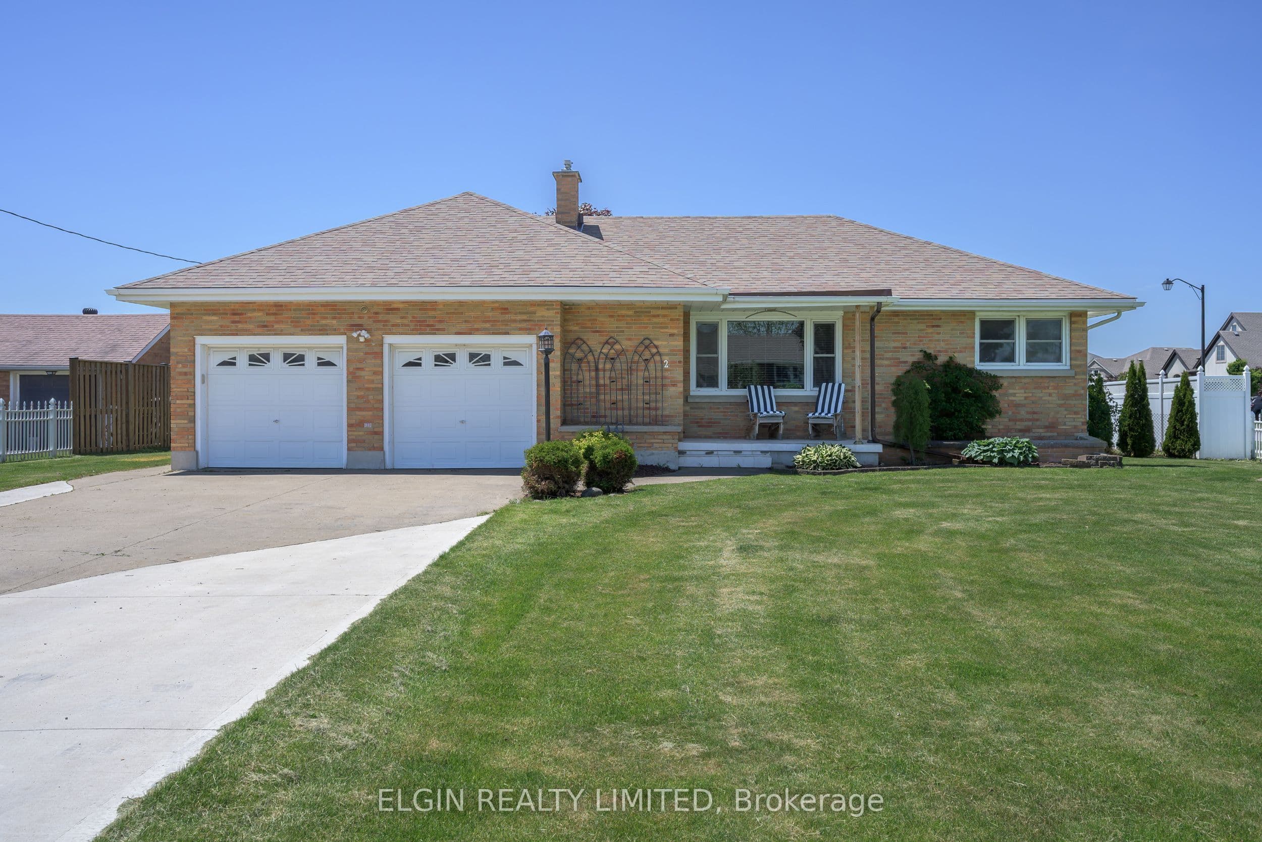2 Lyndale Avenue photo 1