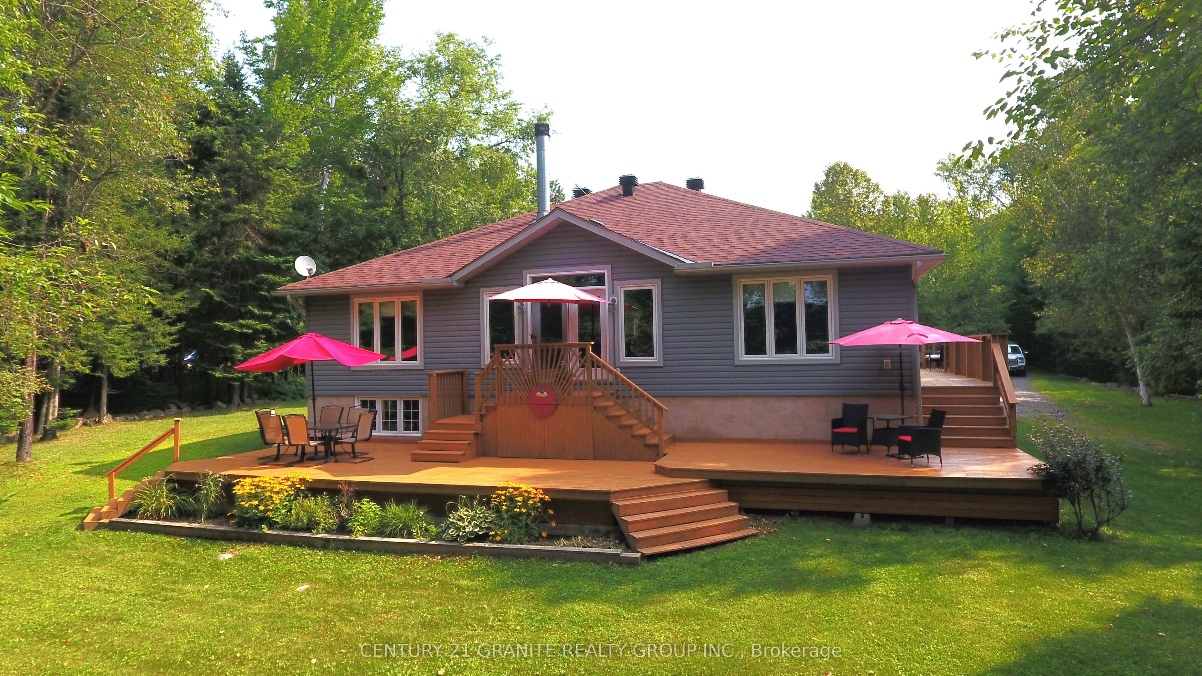 54 Cedar Drive photo 1