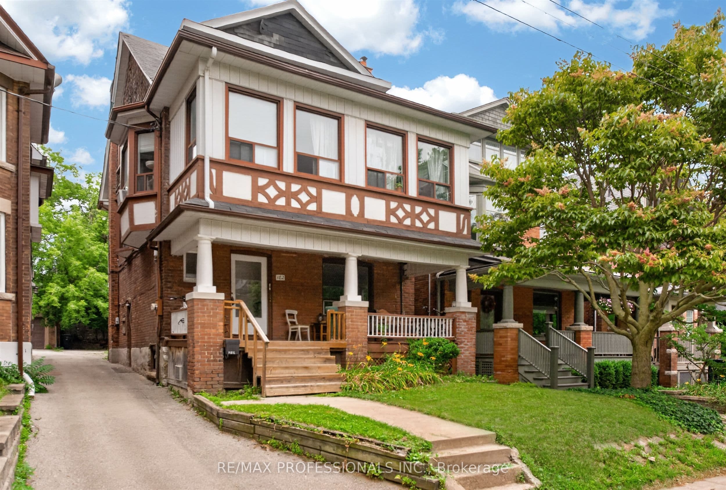182 Geoffrey Street photo 1