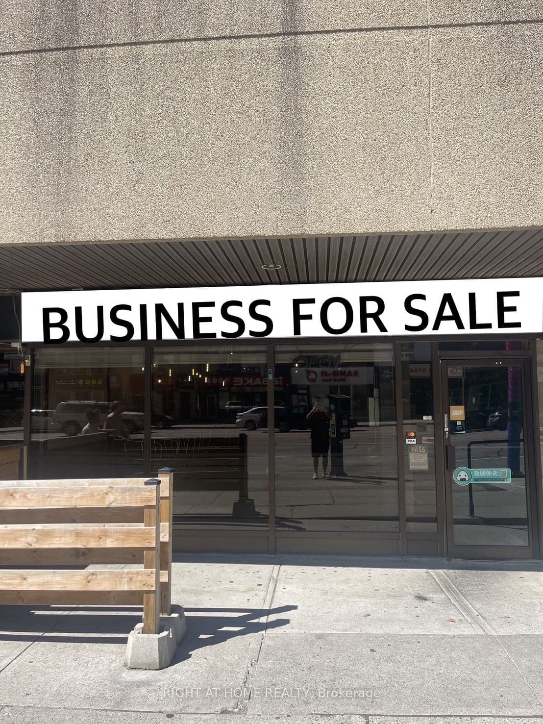 Unit 102 5460 Yonge Street photo 1