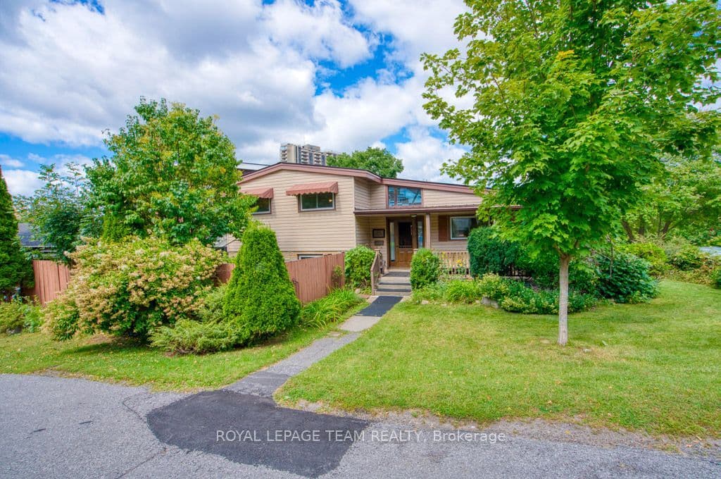 220 Ancaster Avenue photo 1