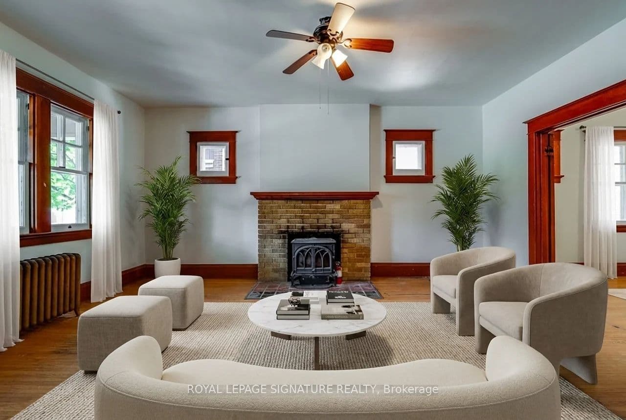 293 Albert Street photo 1