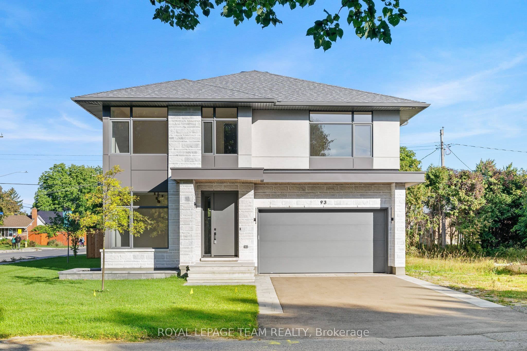 93 Lotta Avenue photo 1