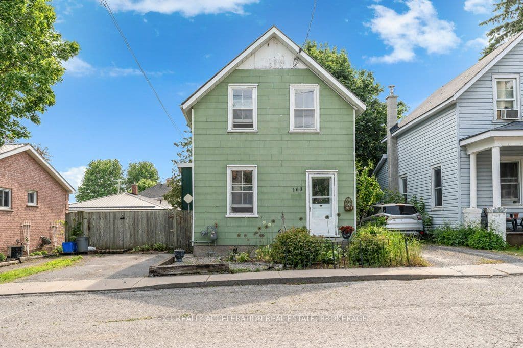 163 Green Street photo 1