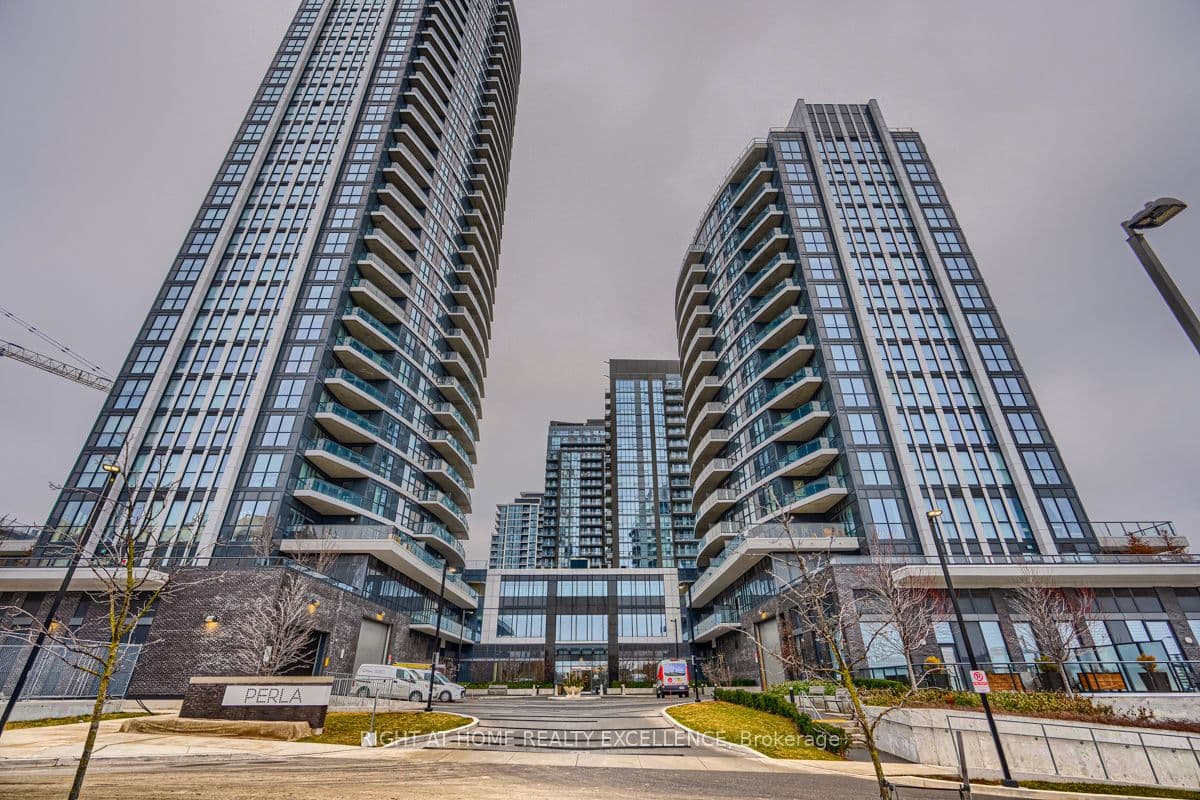 Unit 201 65 Watergarden Drive photo 1