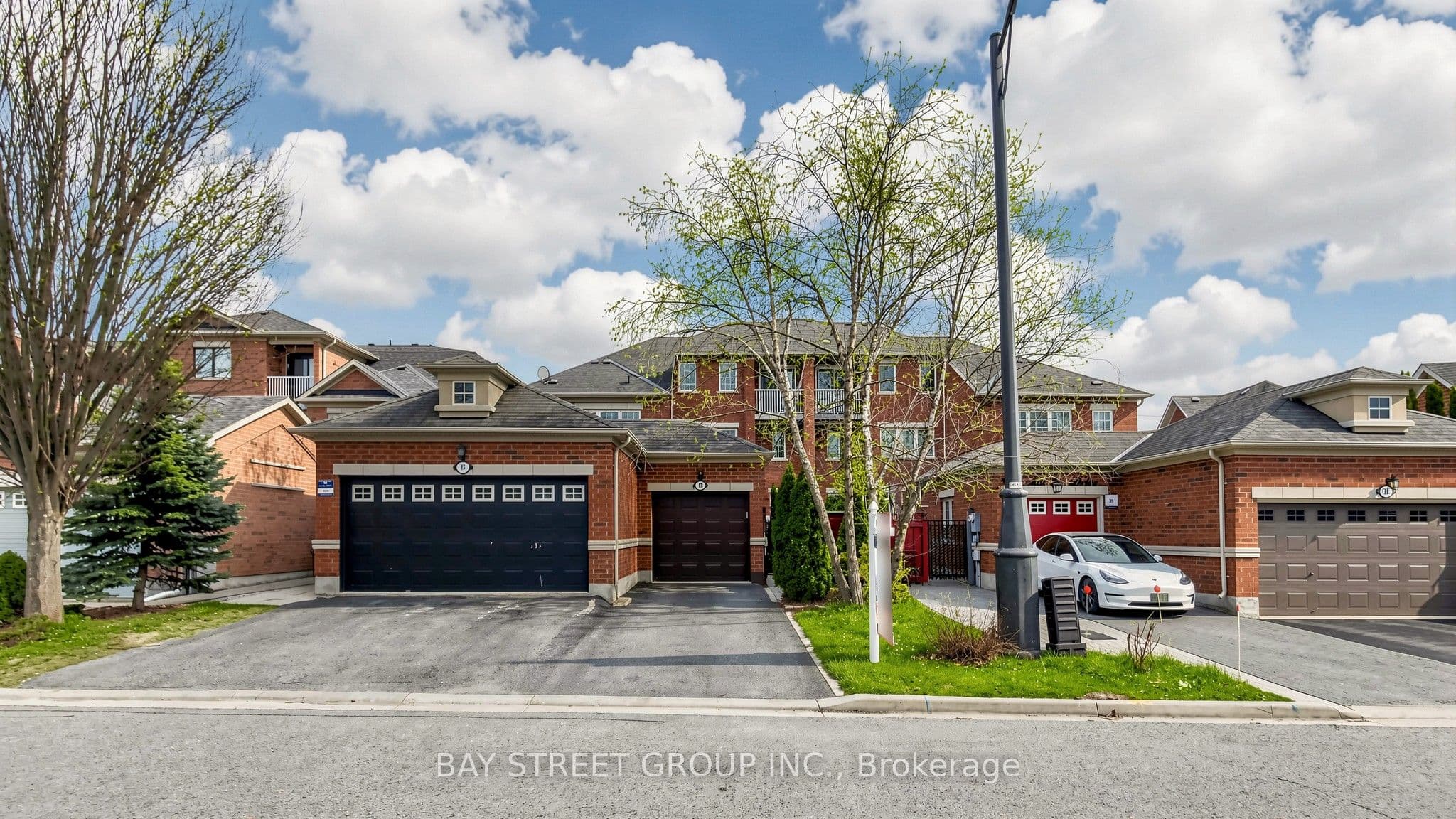 97 Zokol Drive photo 1
