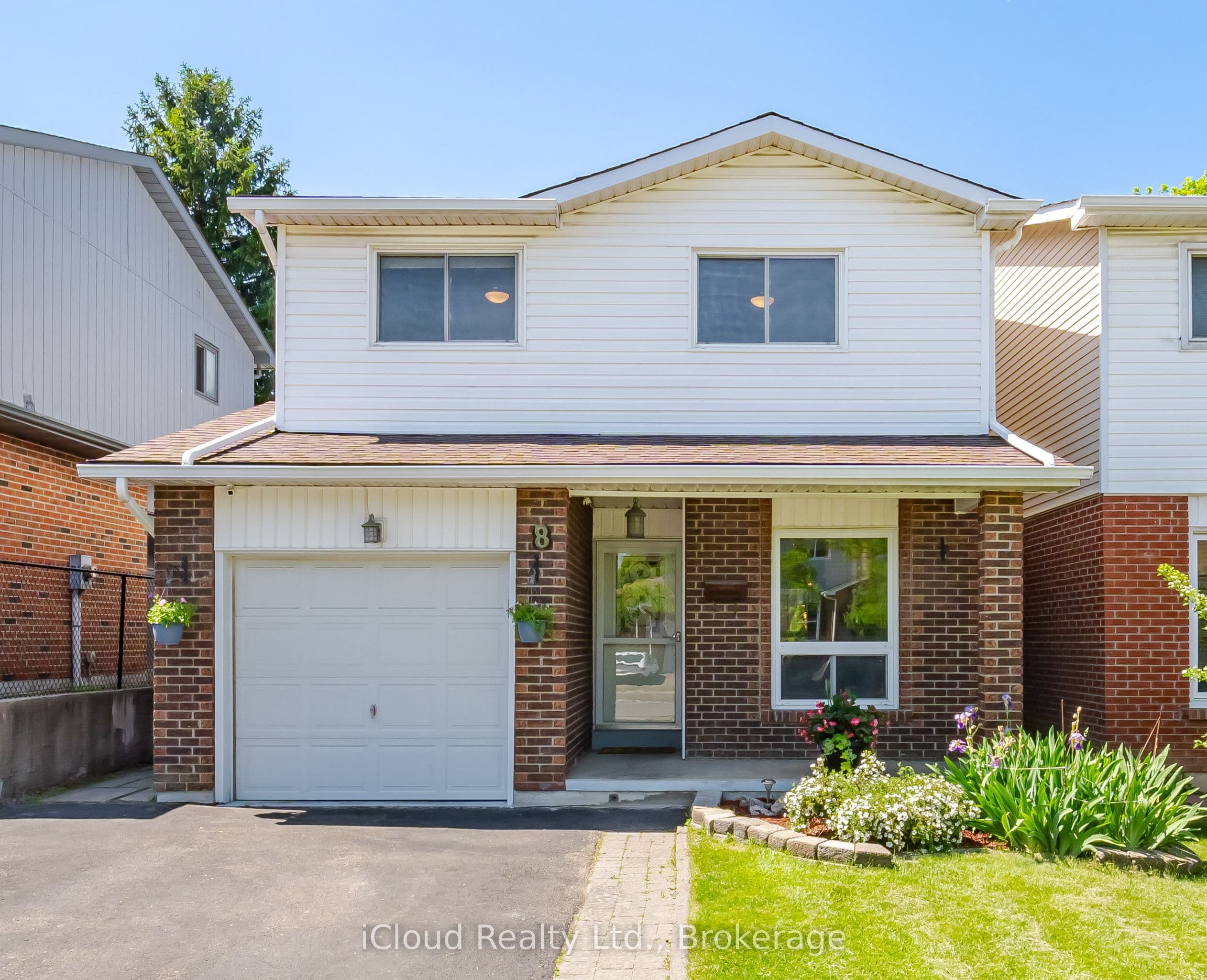 8 Lindridge Avenue photo 1