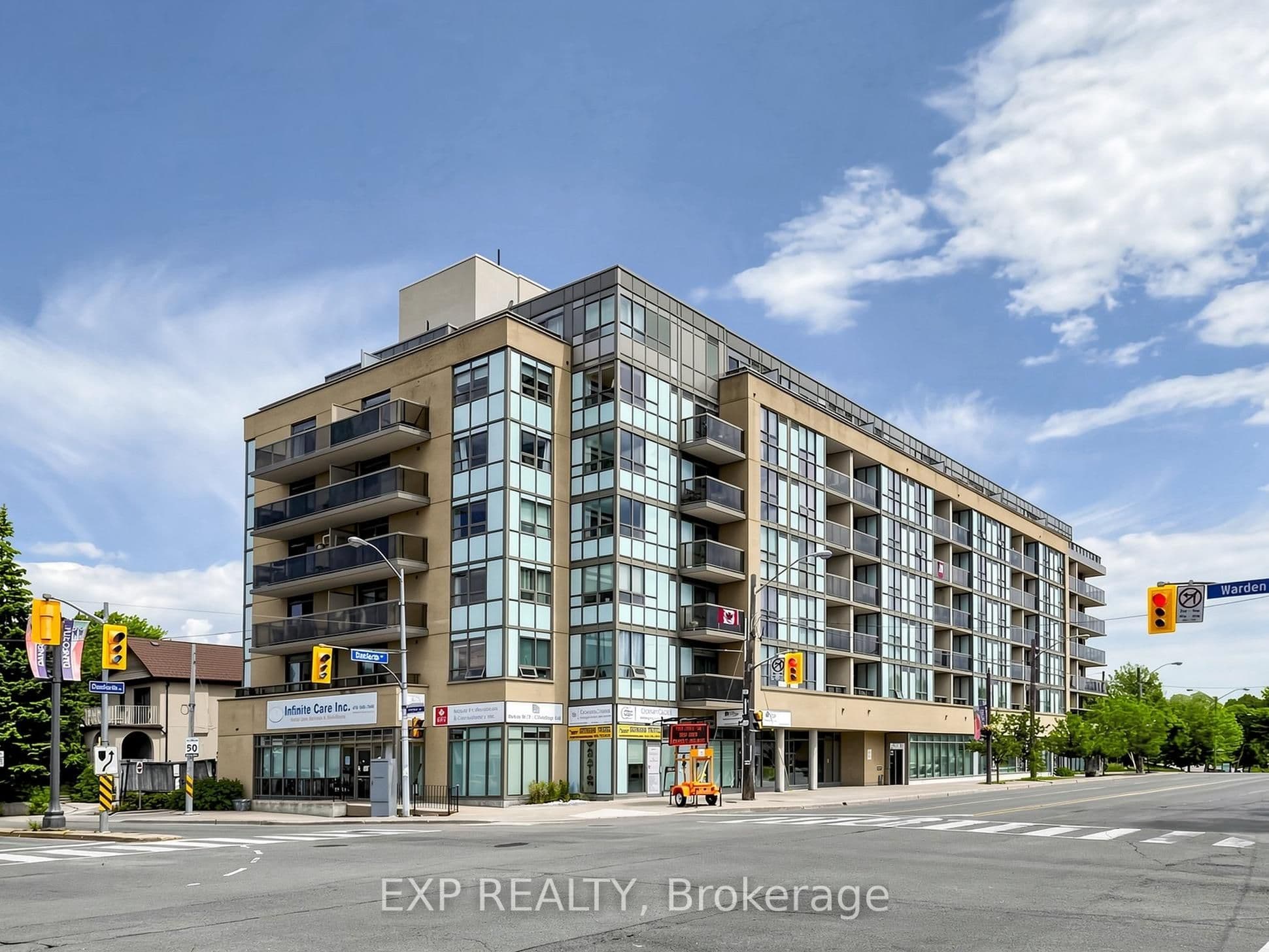 Unit 415 3520 Danforth Avenue photo 1