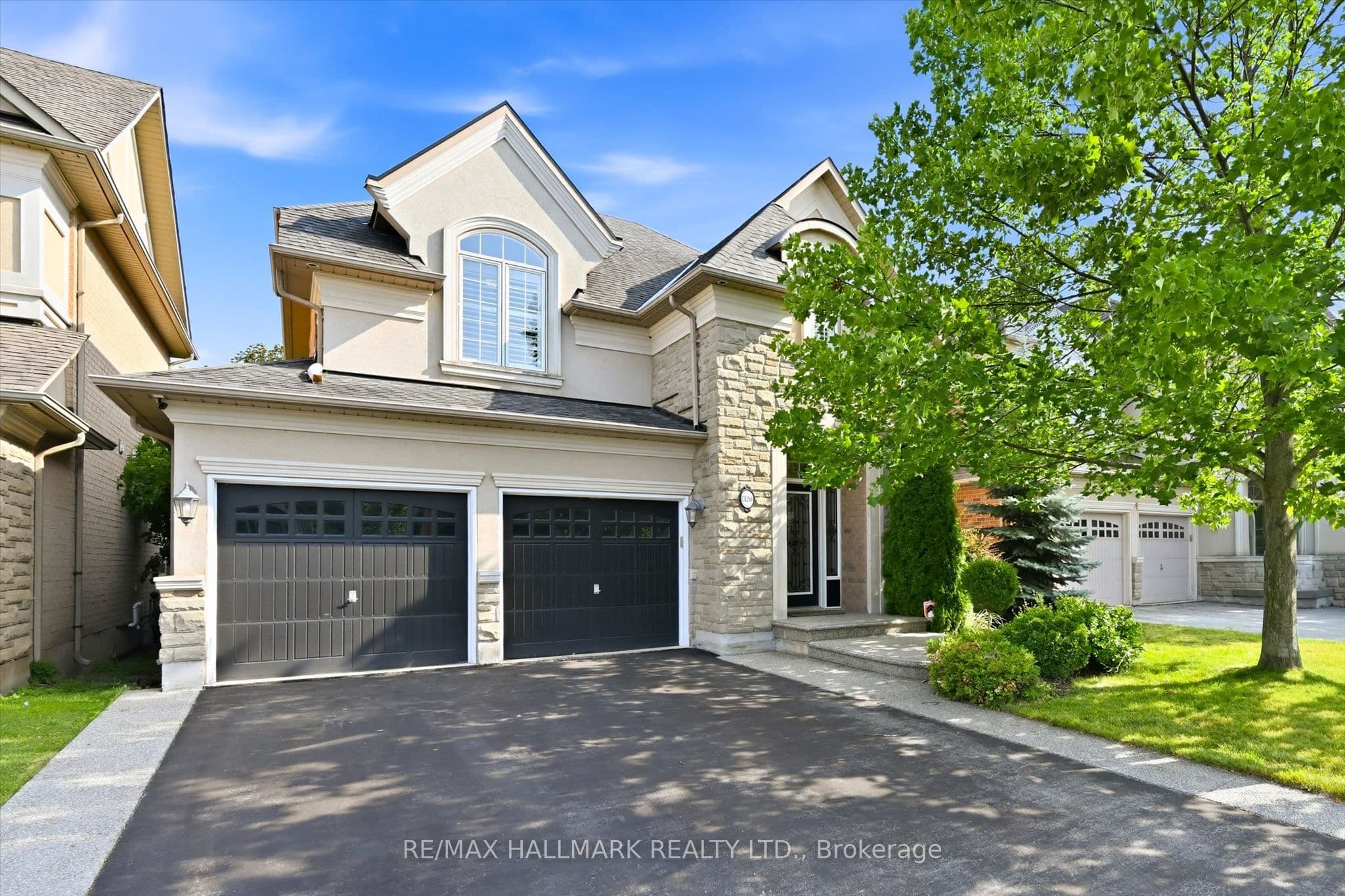 320 Turning Leaf Road photo 1