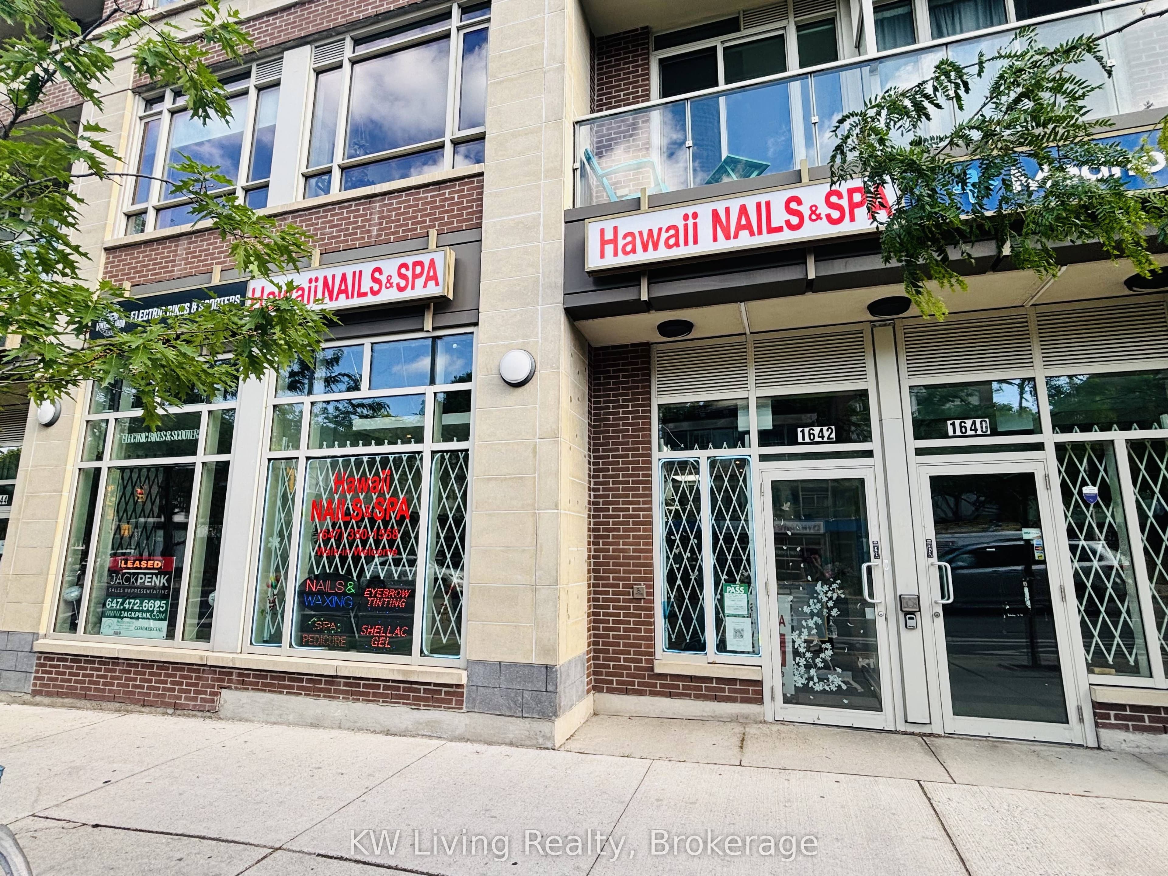 1642 Bloor Street photo 1