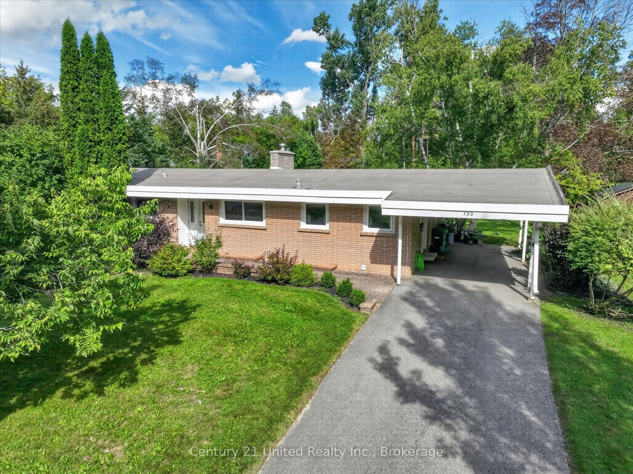 130 Roper Drive photo 1