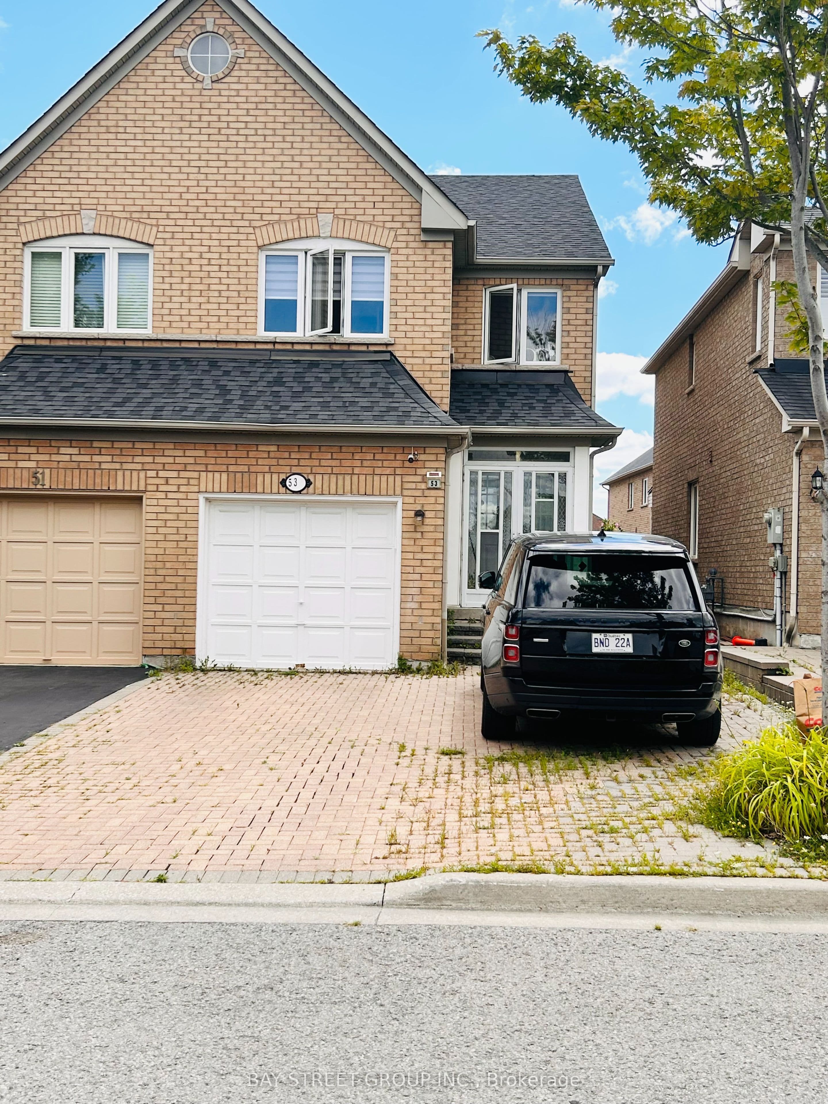 53 tara Crescent photo 1