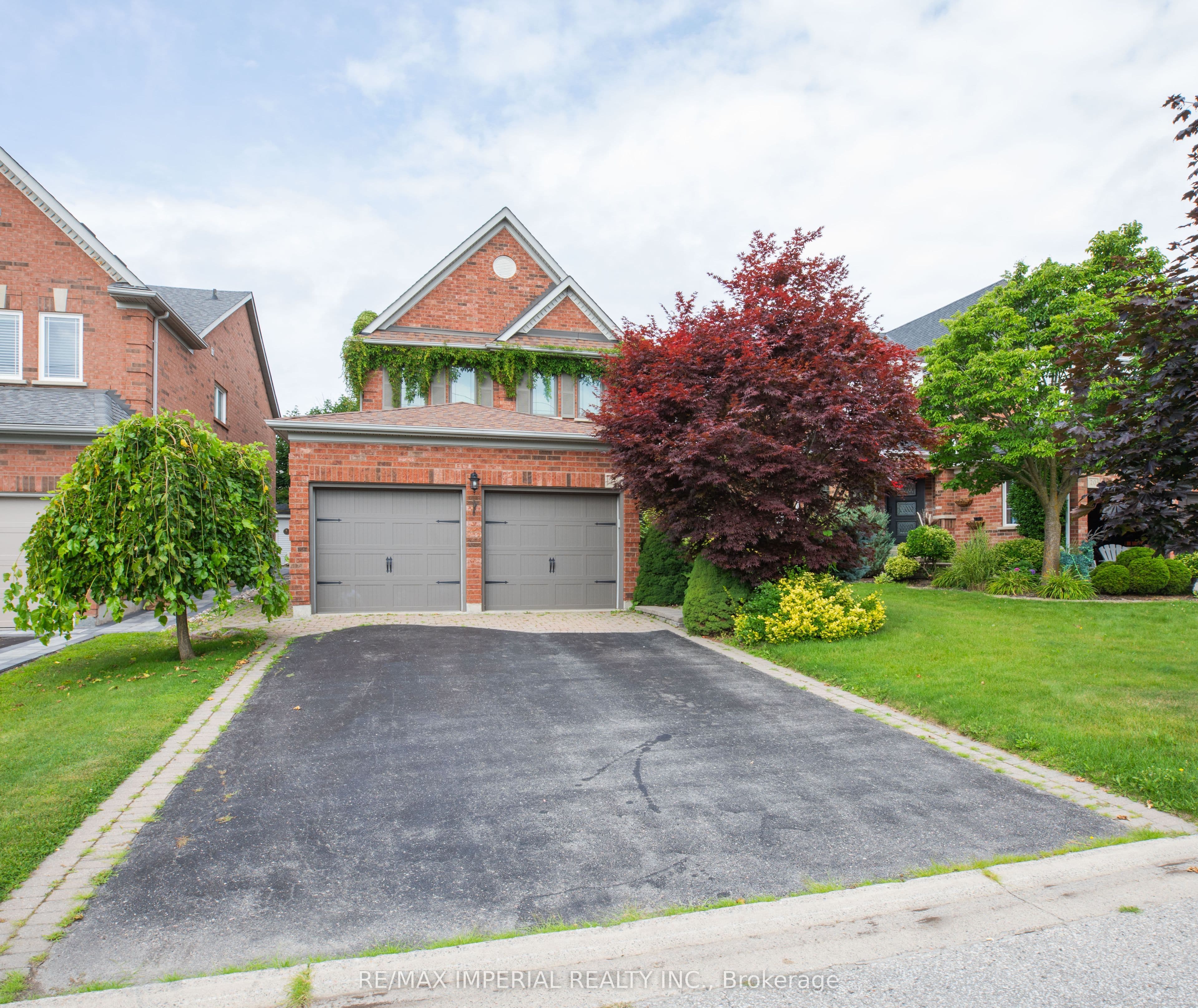 18 Windbreak Crescent photo 1