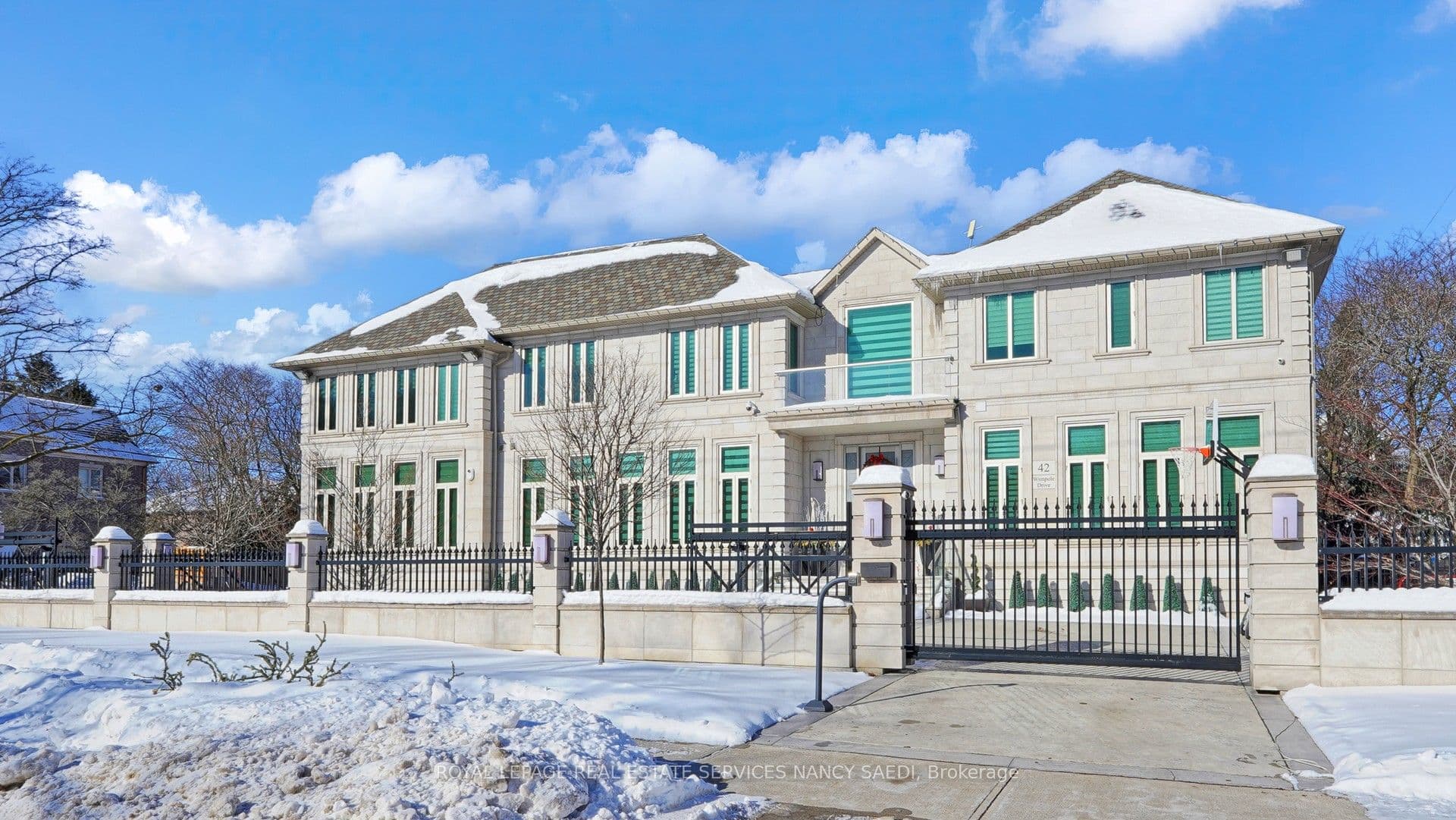 42 Wimpole Drive photo 1