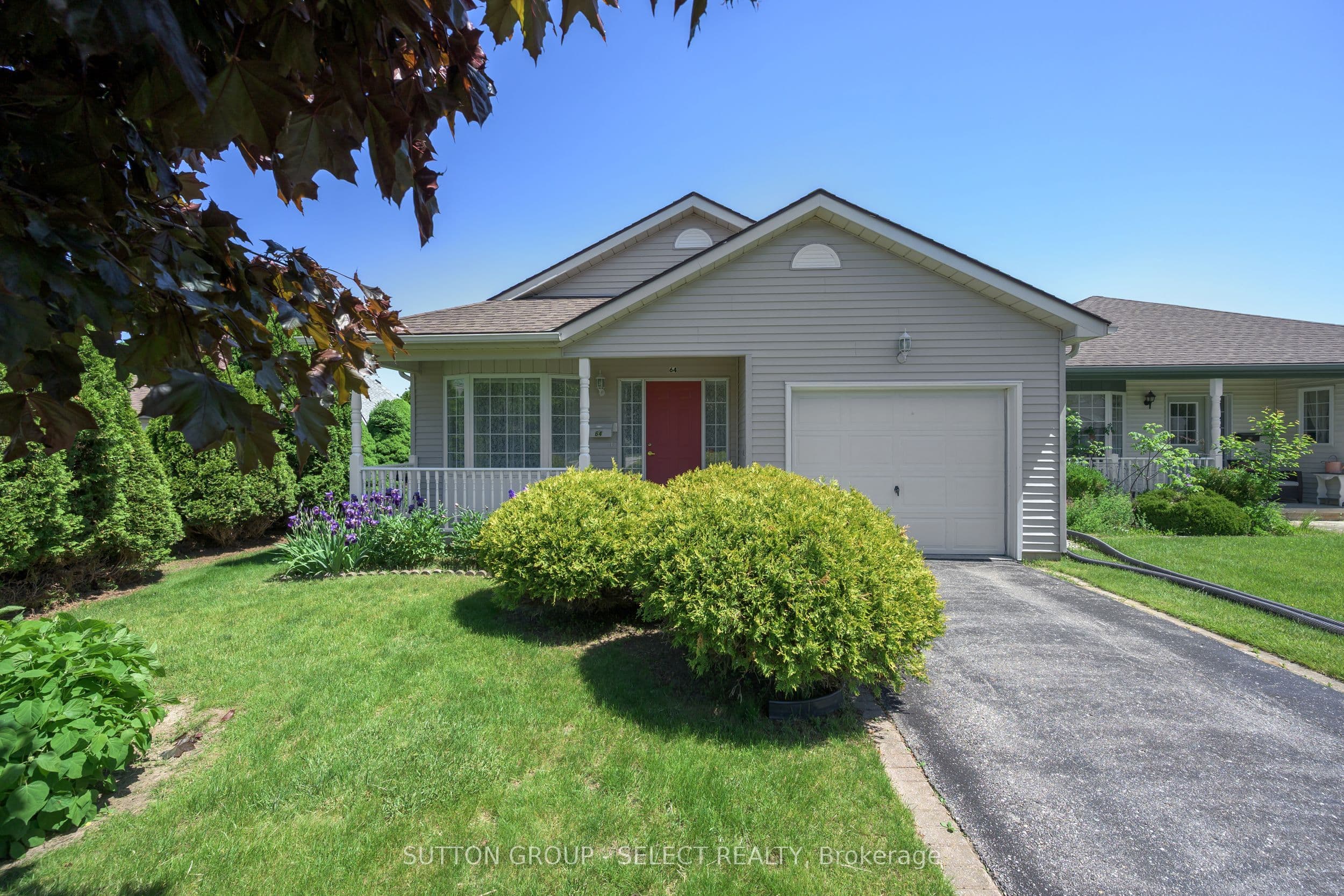 64 Wilson Avenue photo 1