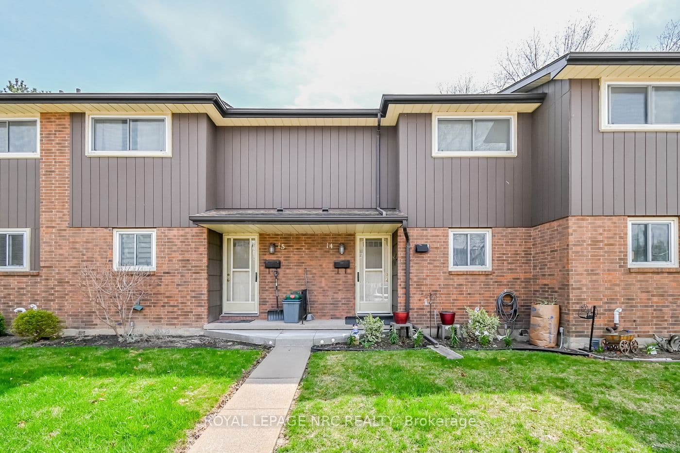 Unit 14 64 FORSTER Street photo 1
