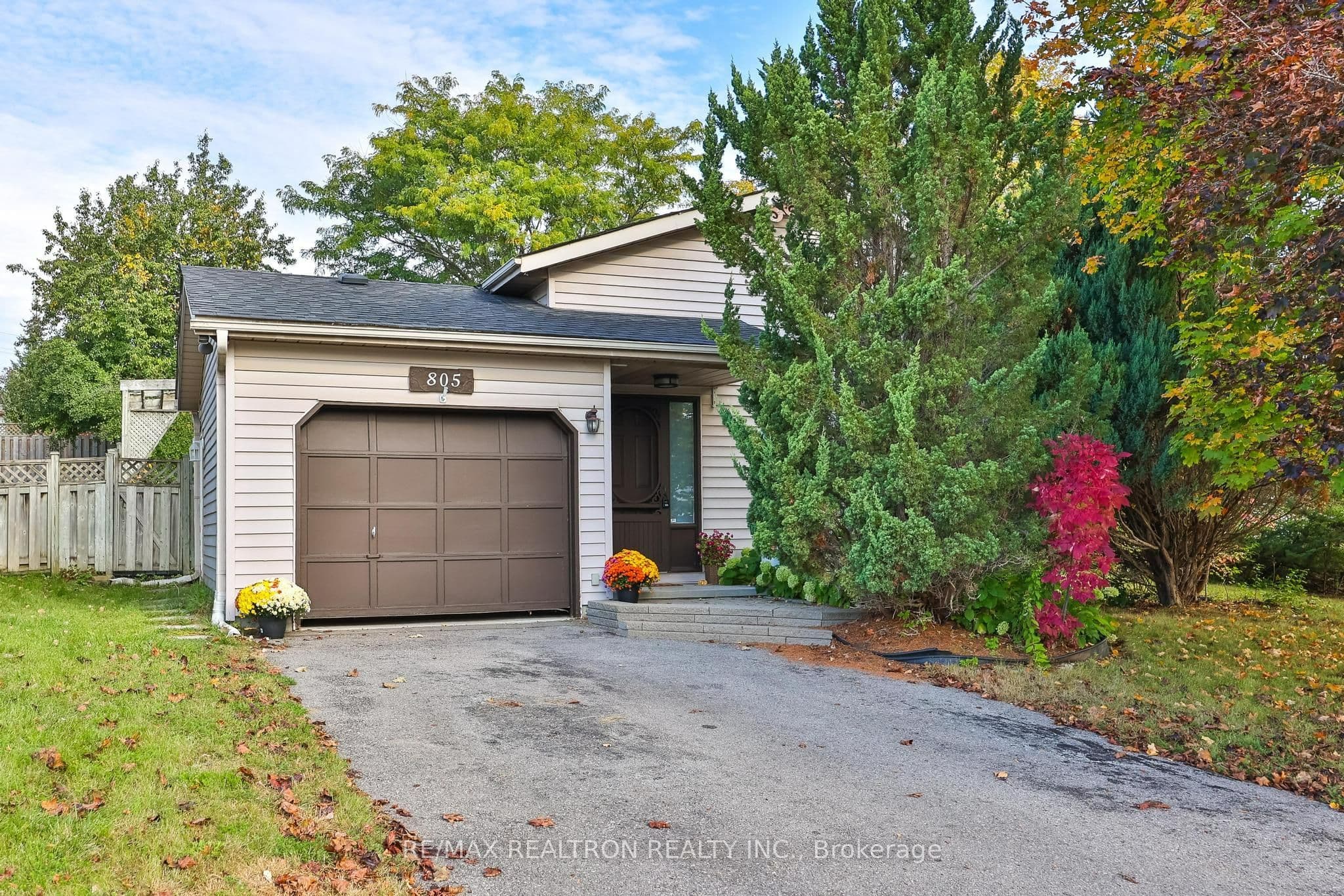 805 Milford Drive photo 1