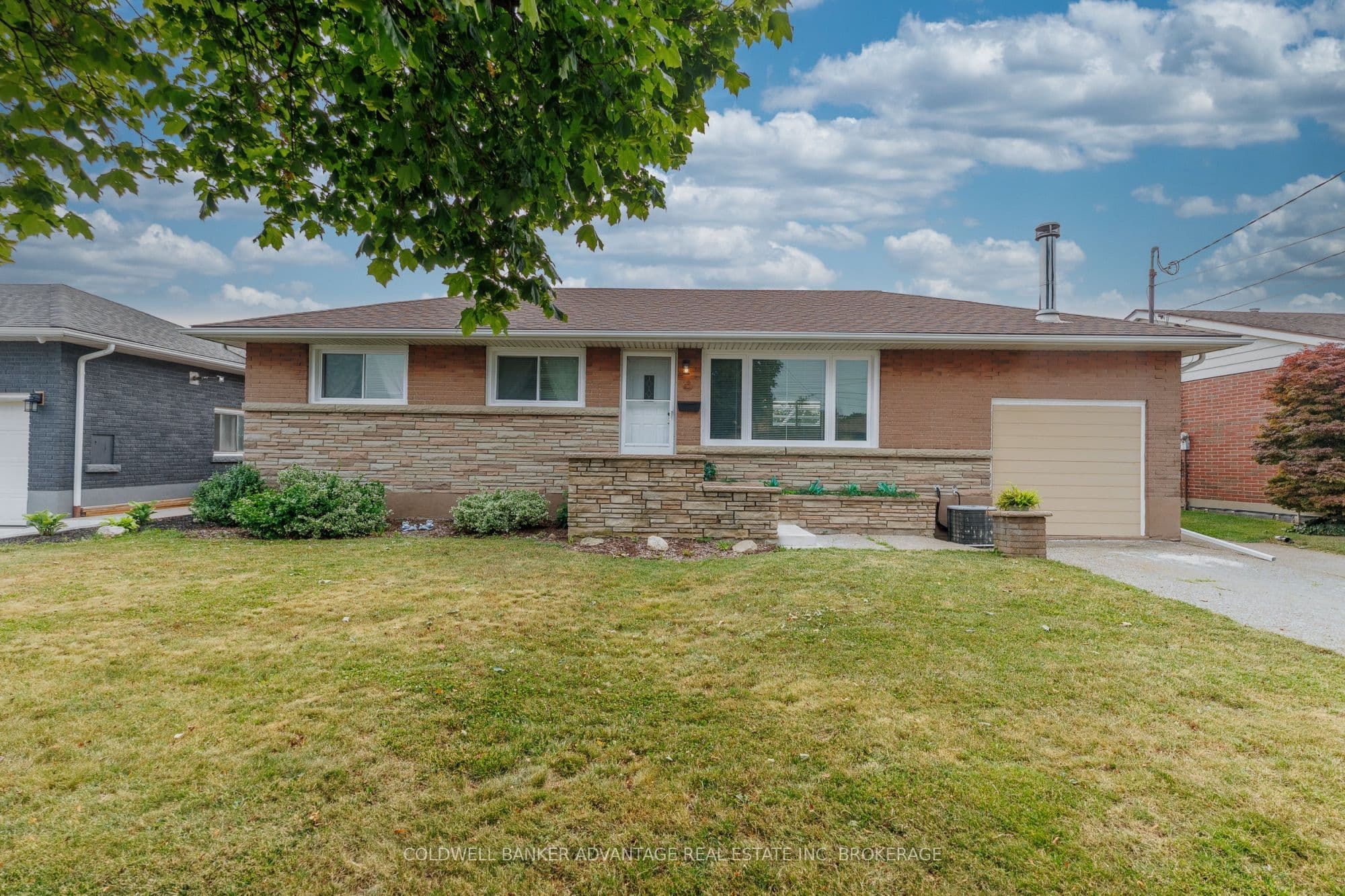 77 Balmoral Avenue photo 1