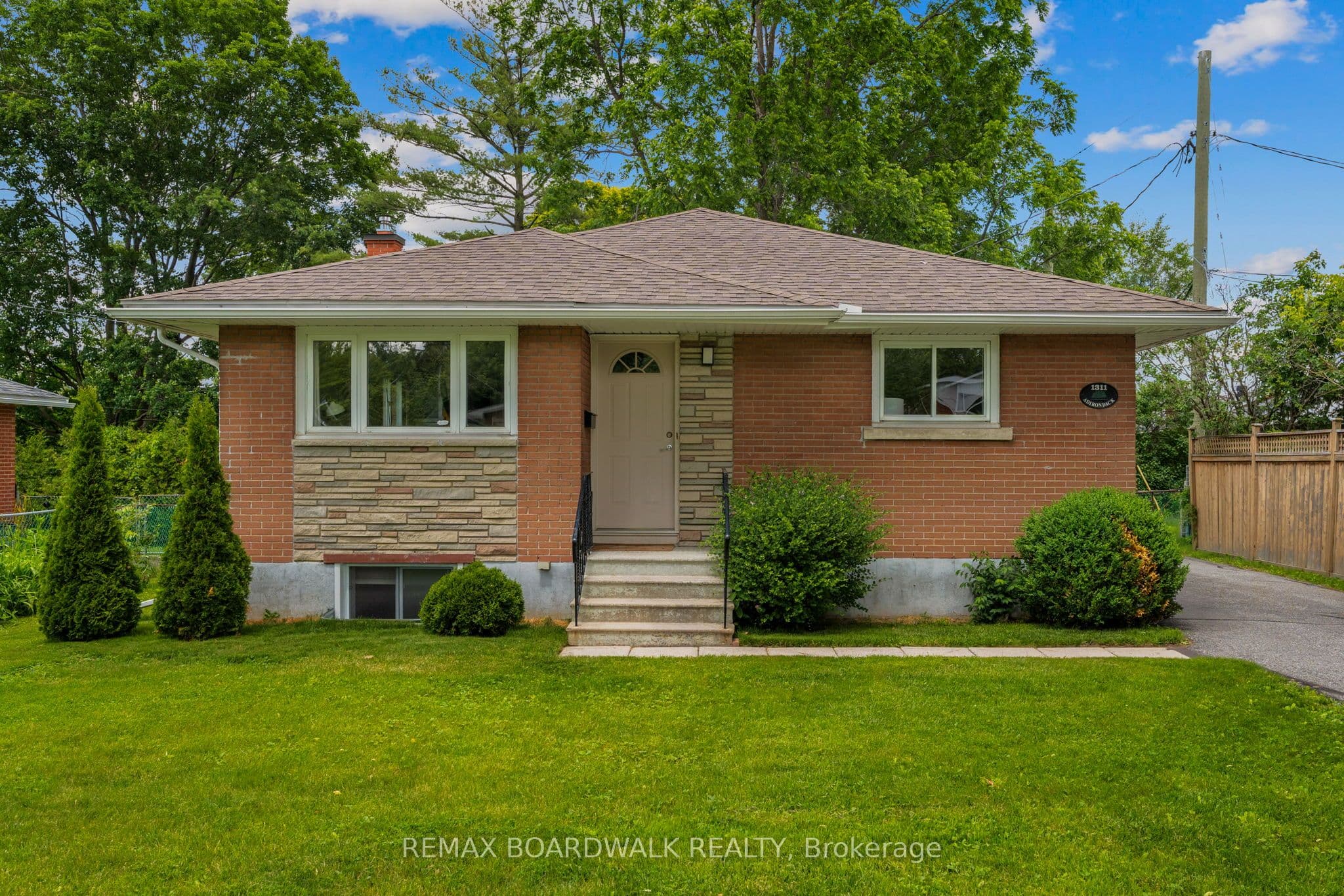 1311 Adirondack Drive photo 1