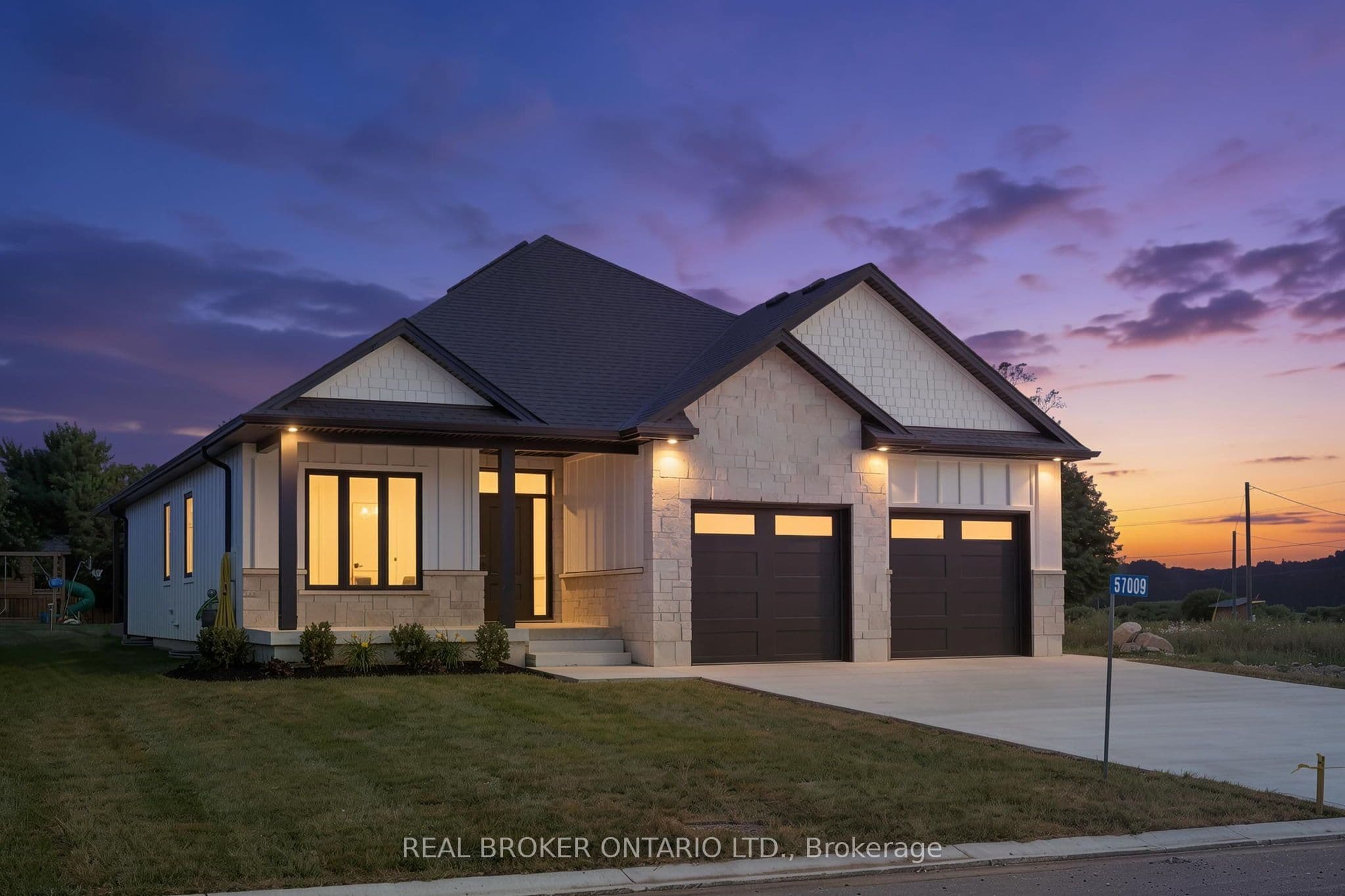 57009 Bruce Street photo 1
