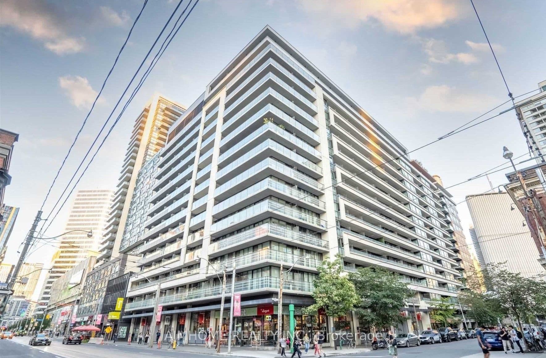 Unit 705 111 Elizabeth Street photo 1