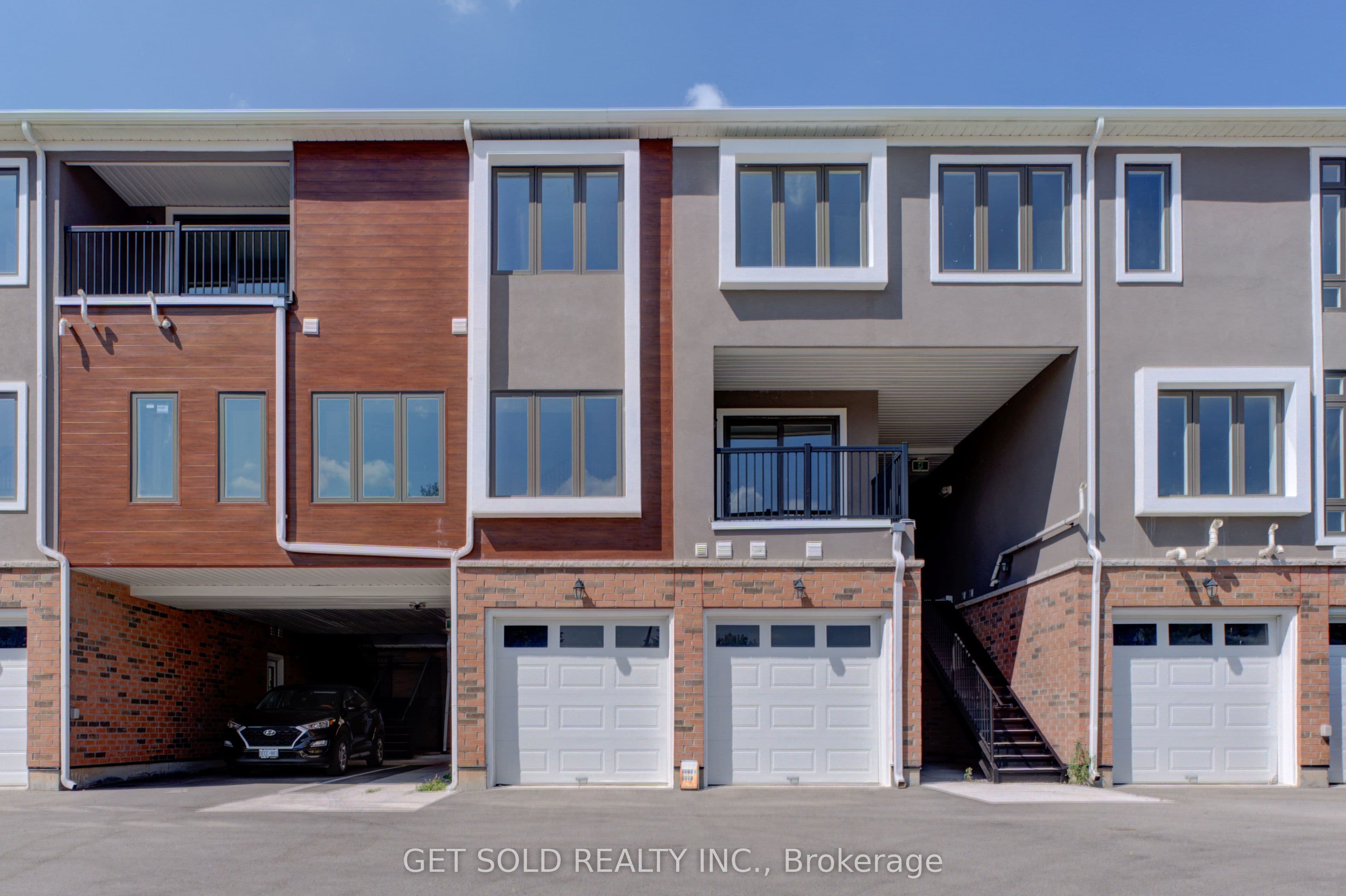 Unit 10 6701 Thorold Stone Road photo 1