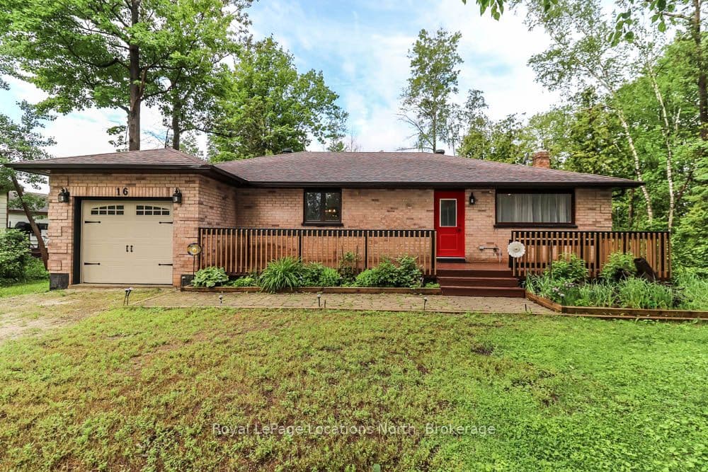 16 Wood Avenue photo 1