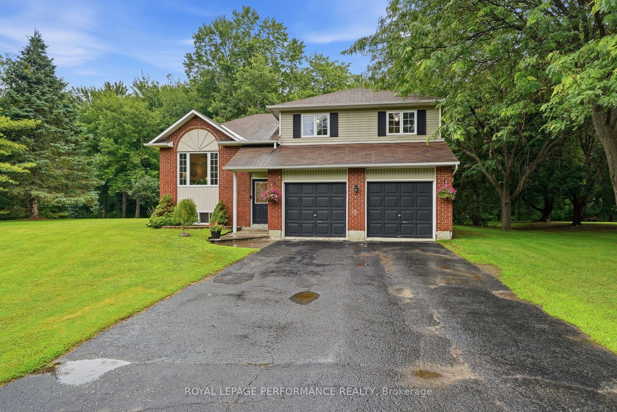 193 Blue Jay Drive photo 1