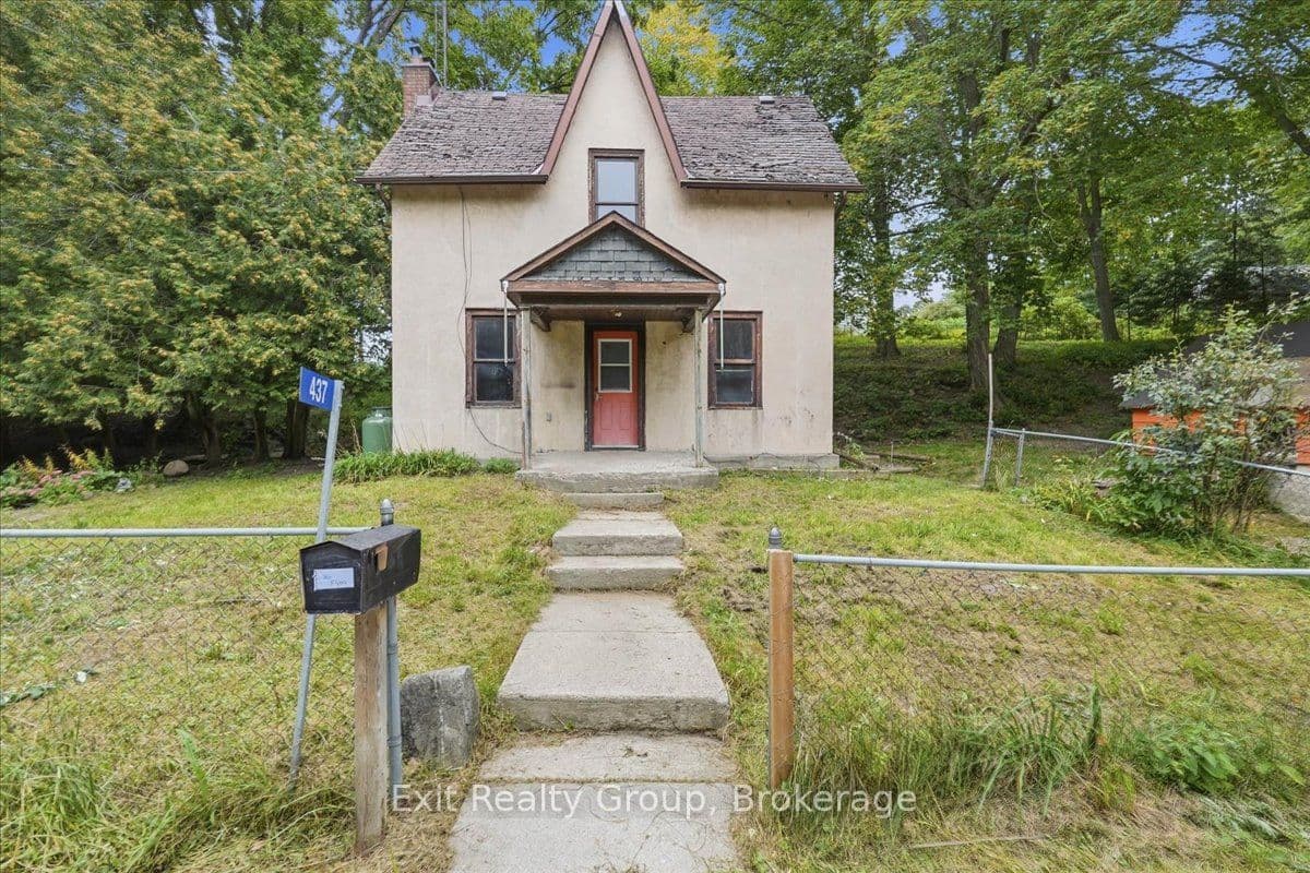 437 Drewery Street photo 1