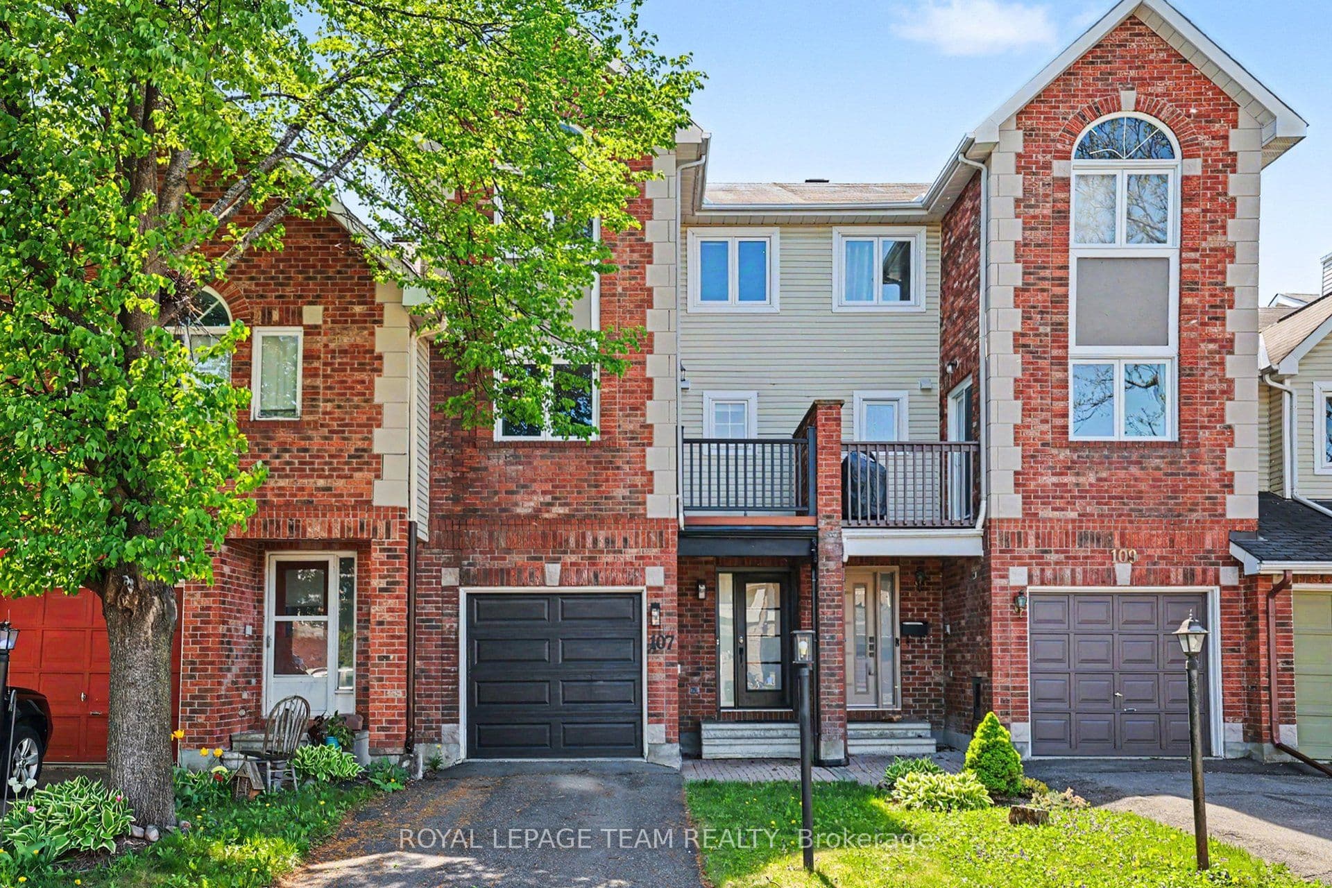 107 Woodpark Way photo 1