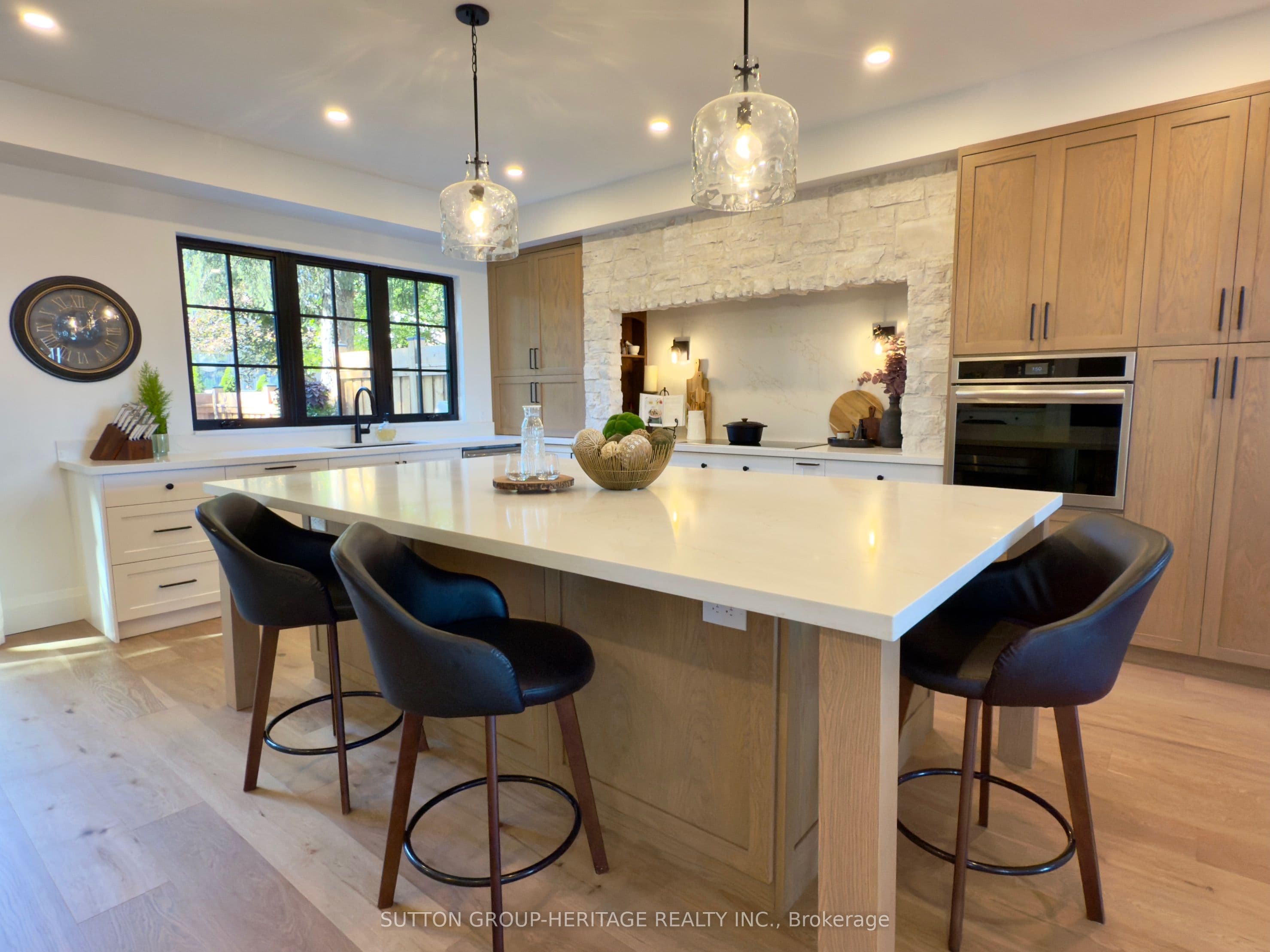 16 Coulcliff Boulevard photo 1