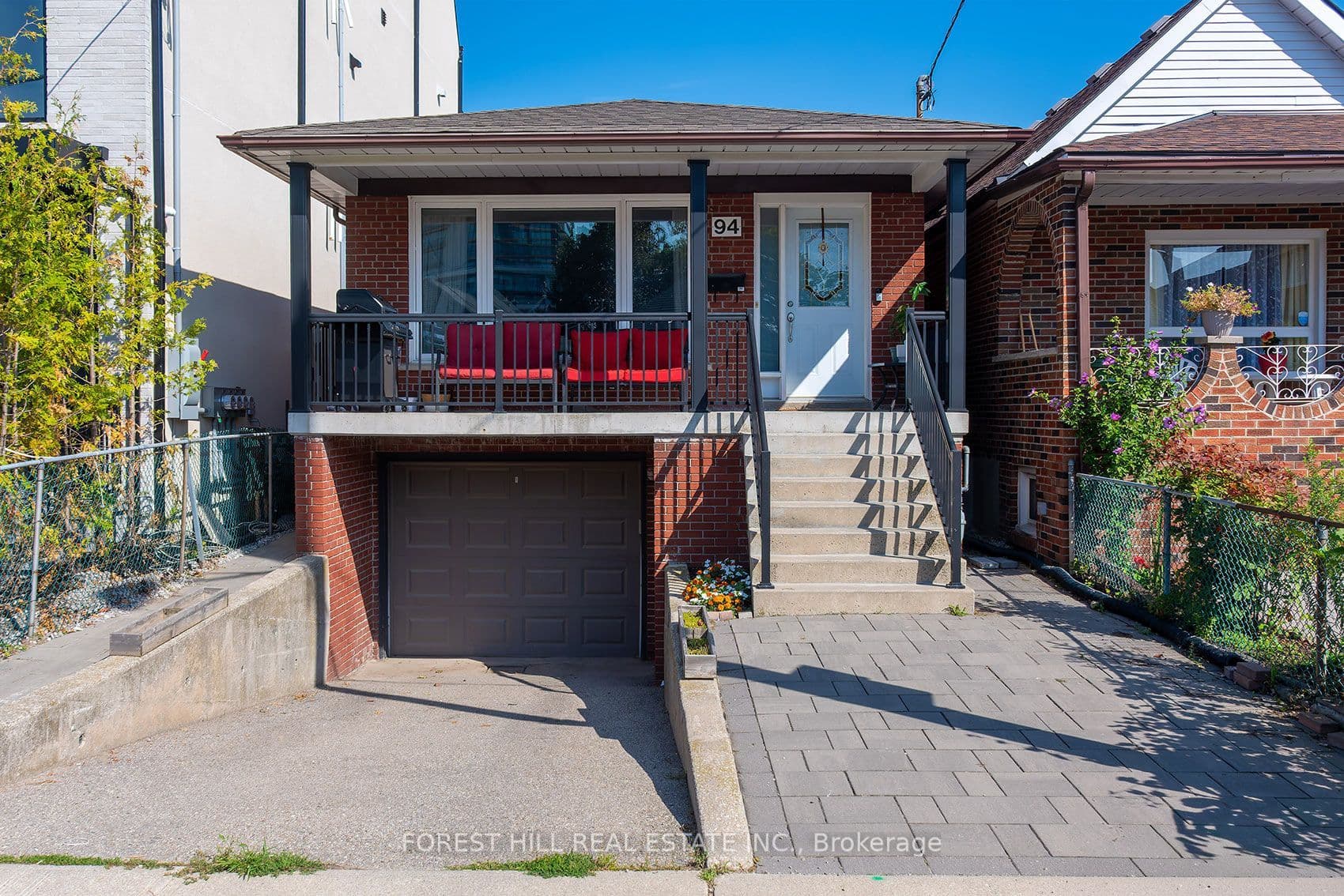94 Belgravia Avenue photo 1