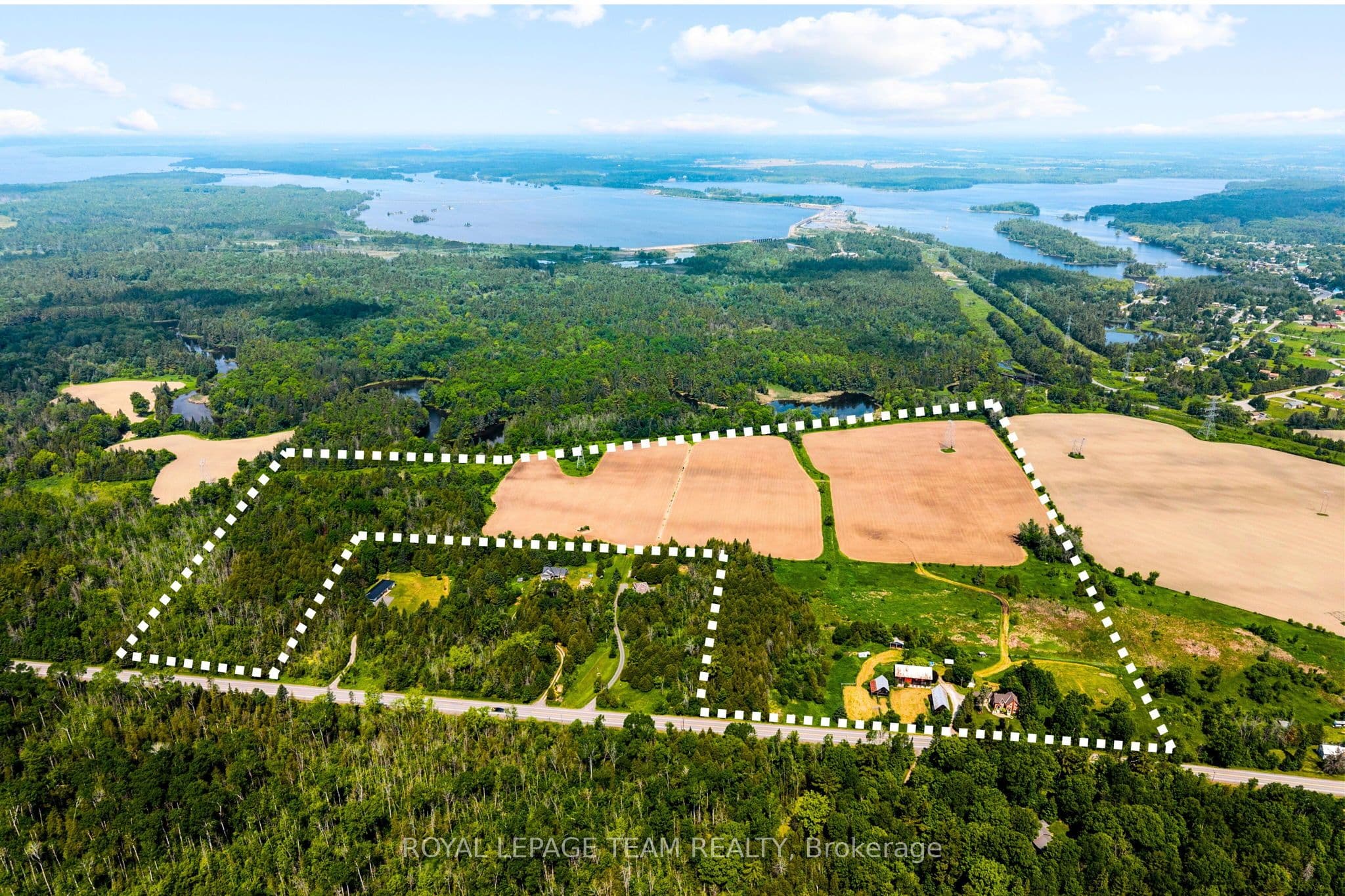 2553 Galetta Side Road photo 1