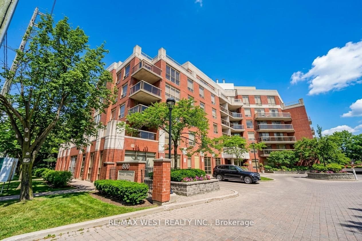 Unit C1 & C3 800 Sheppard Avenue photo 1