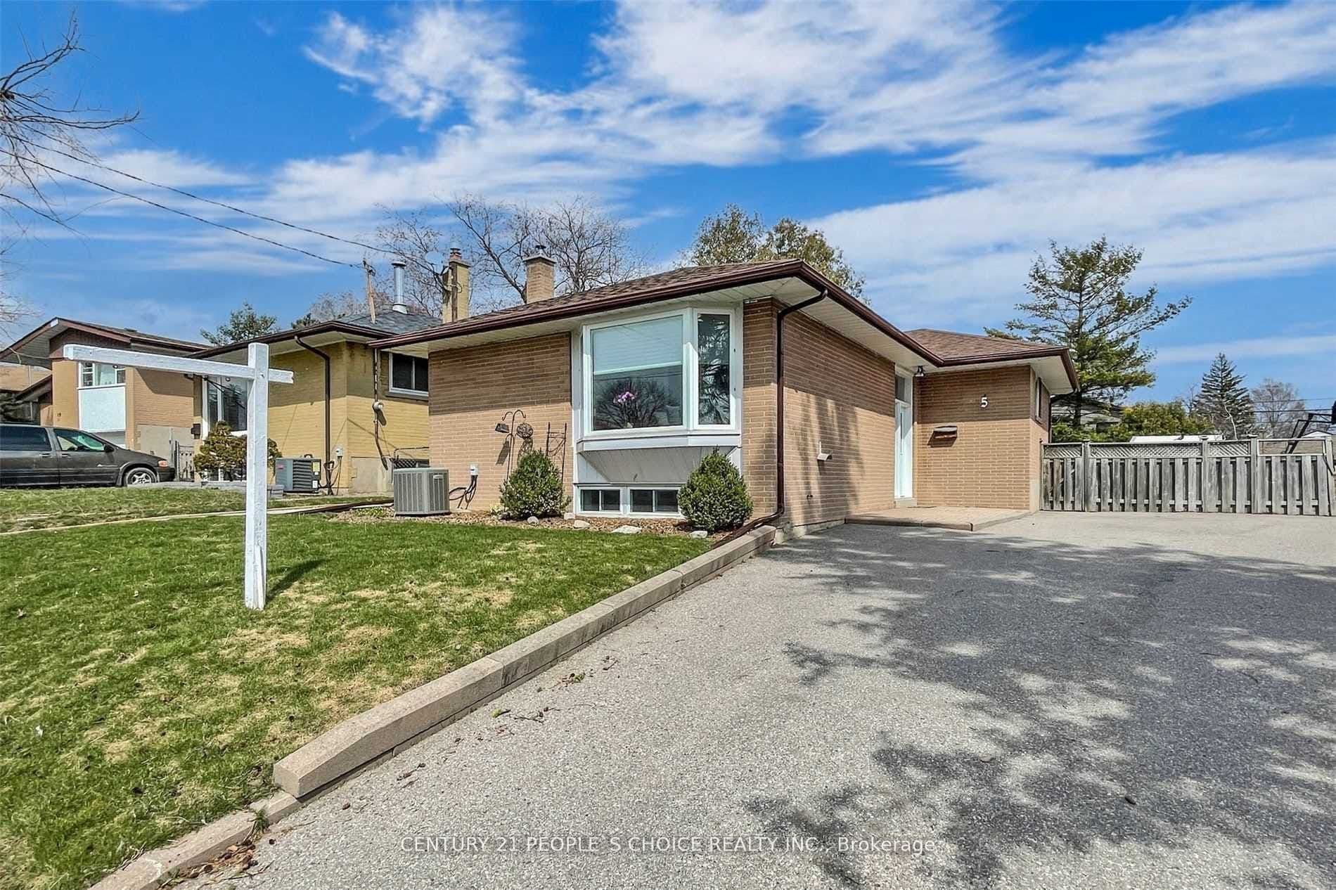 5 Mid Pines Road photo 1