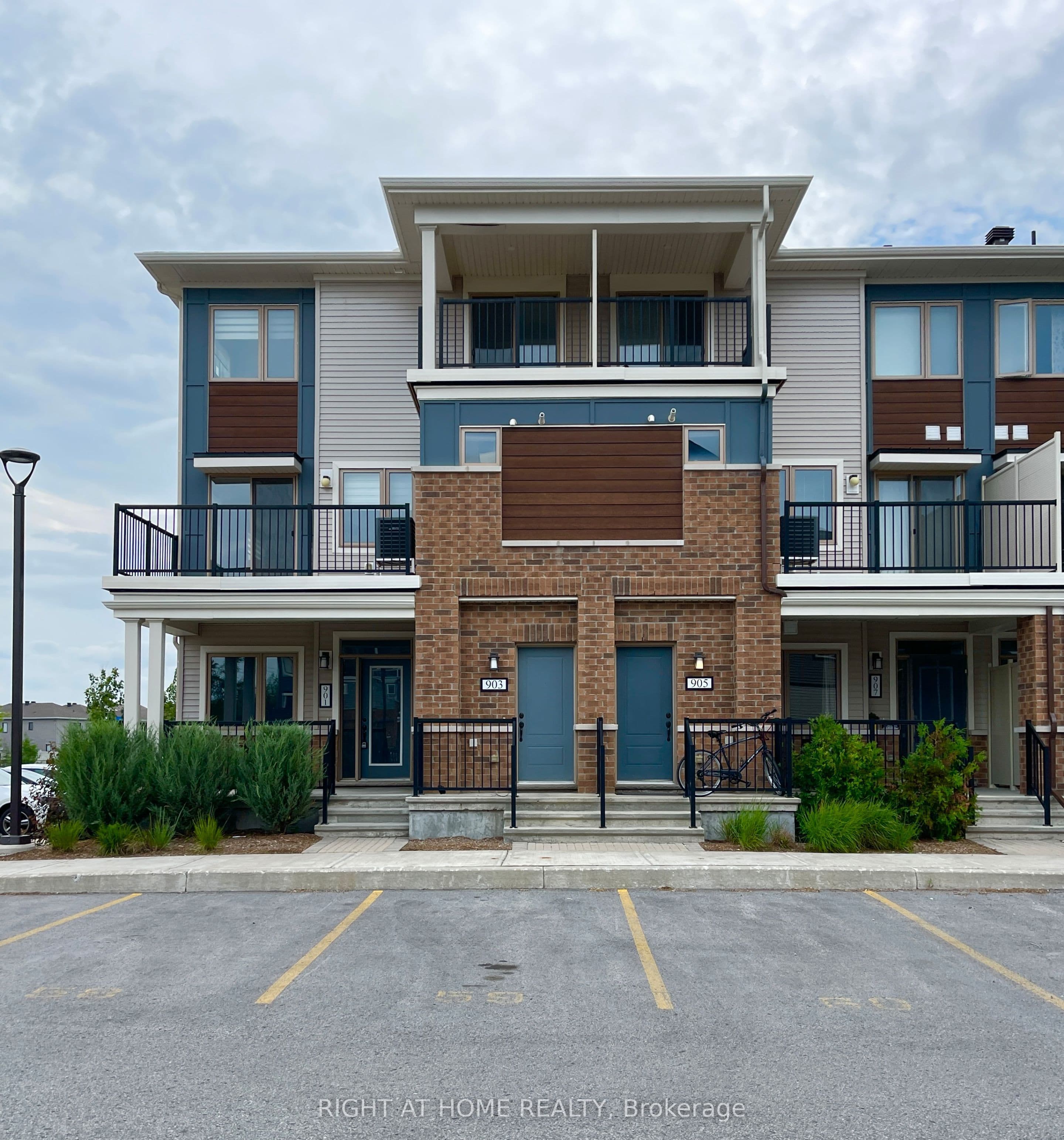 903 Nautilus Private photo 1
