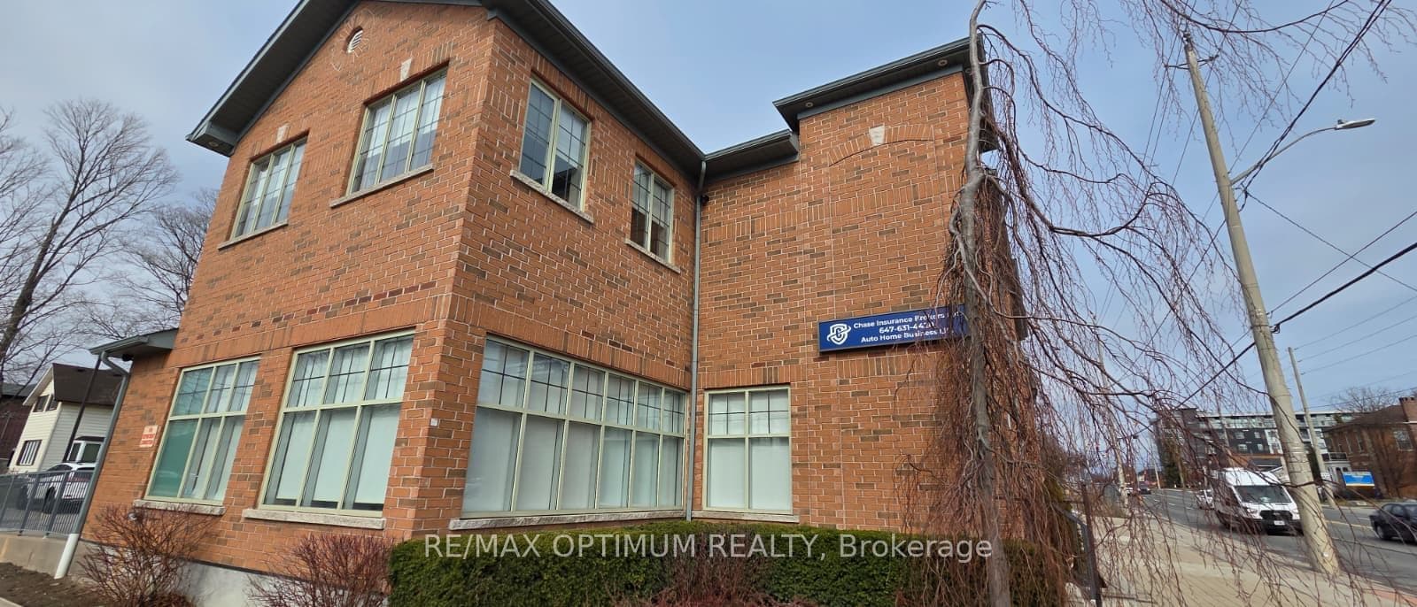 Unit G - T4 400 Dundas Street photo 1