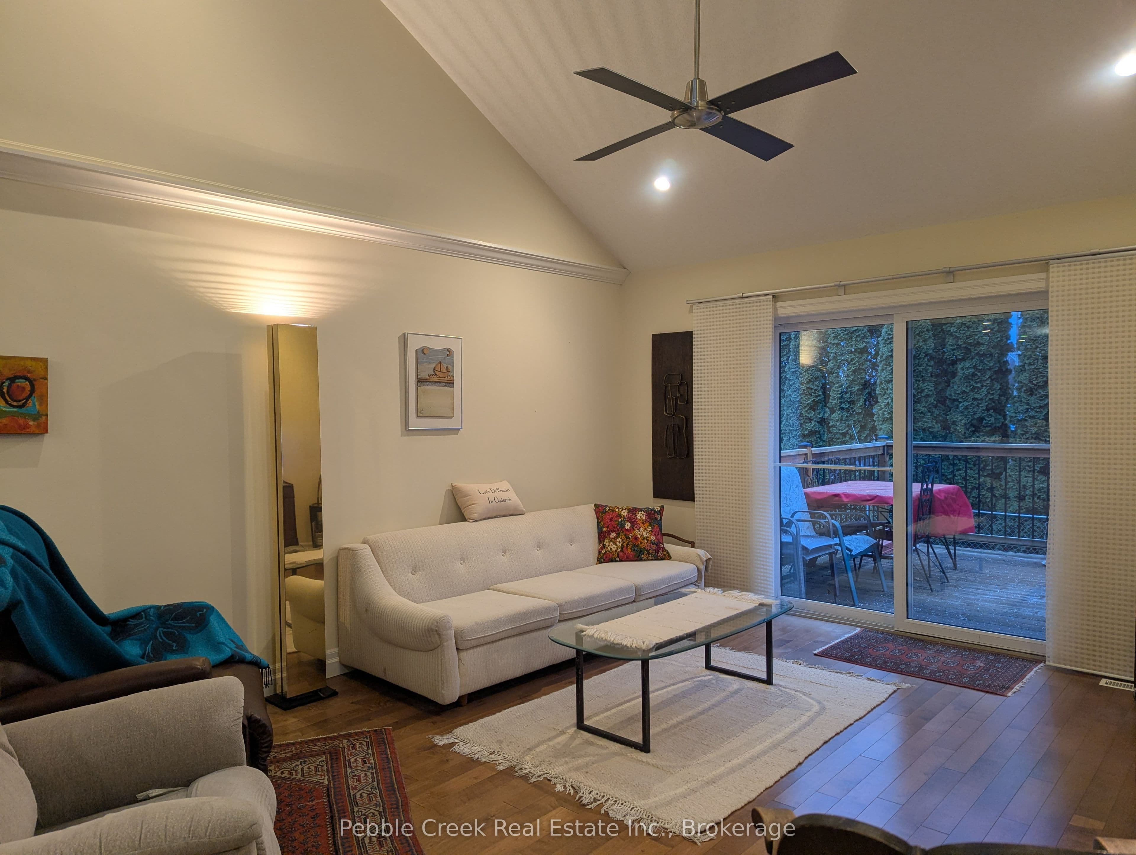 Unit 16 27 Fairhaven Lane photo 1