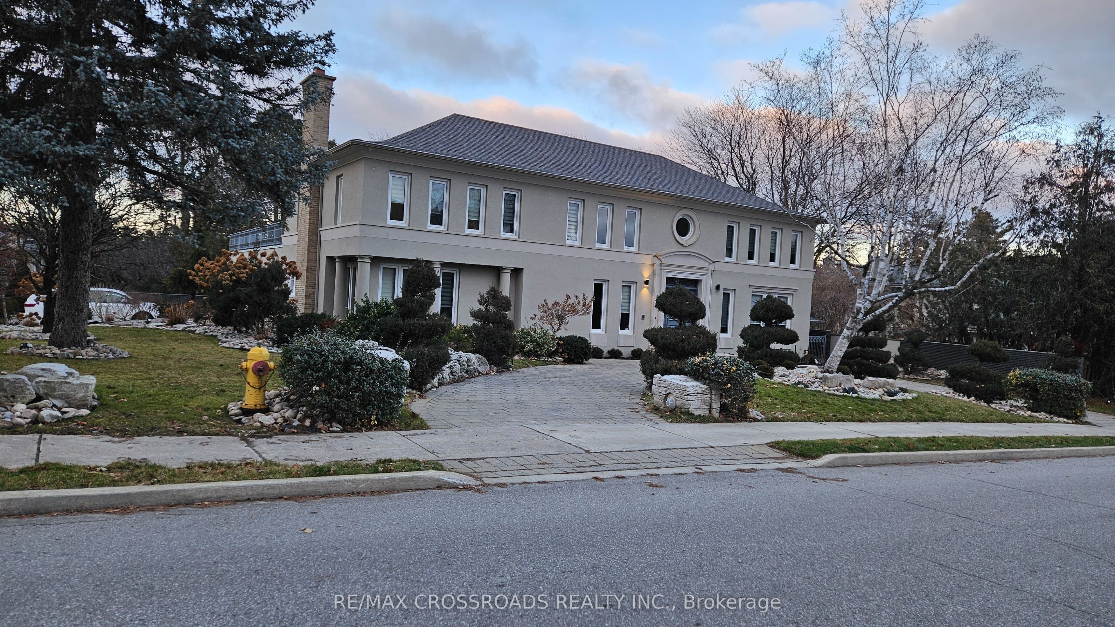 200 The Bridle Path photo 1