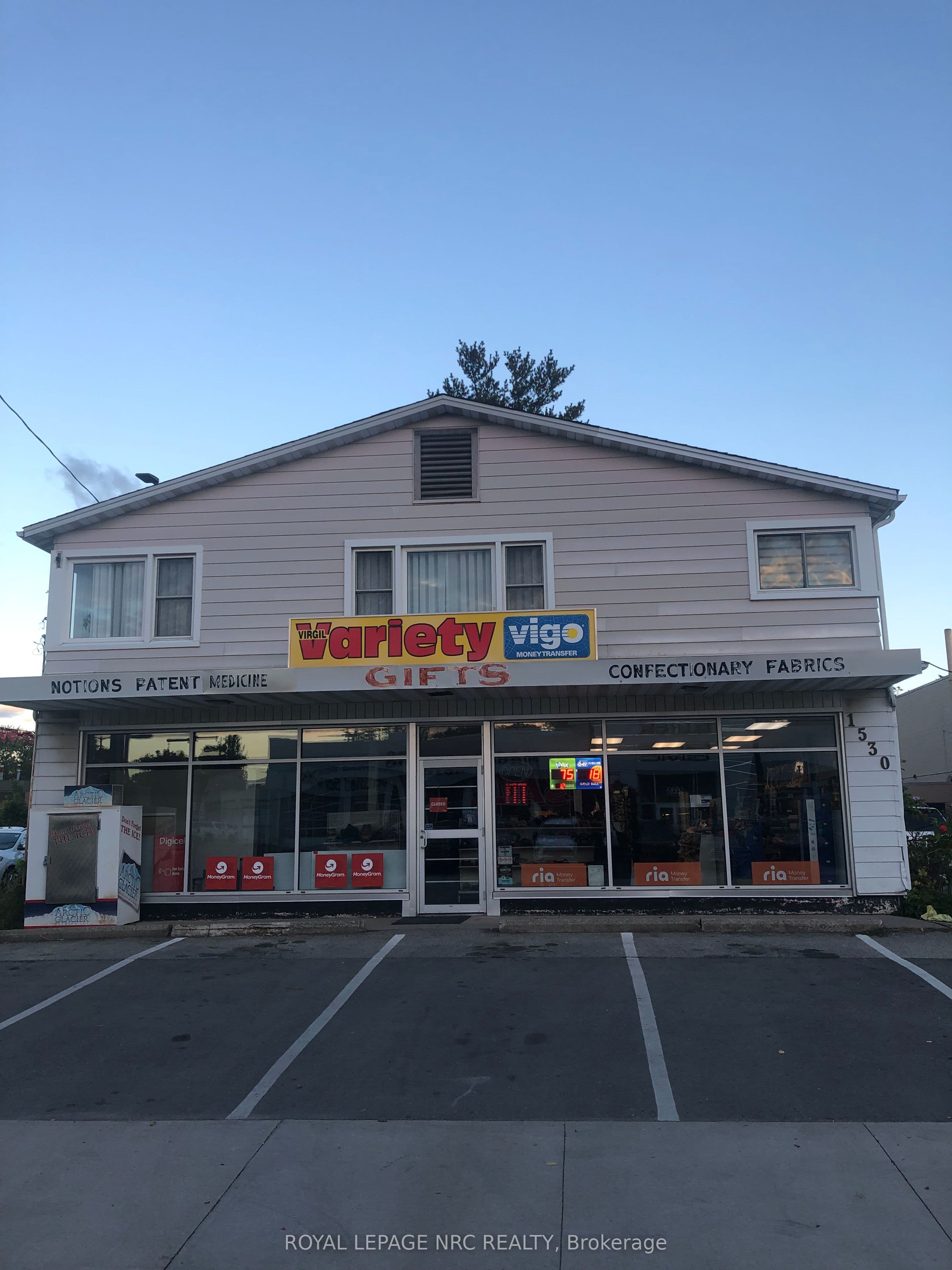 1530 NIAGARA STONE Road photo 1