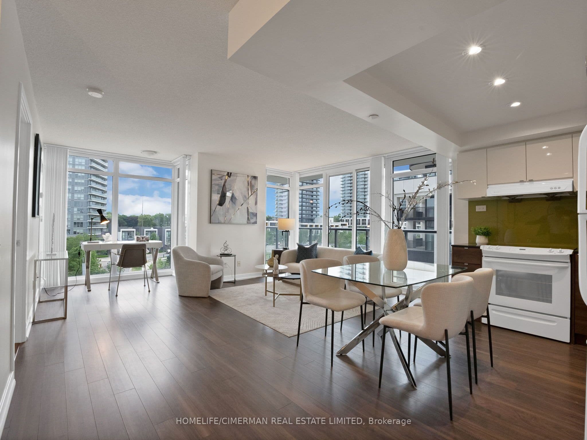 Unit 506 72 Esther Shiner Boulevard photo 1
